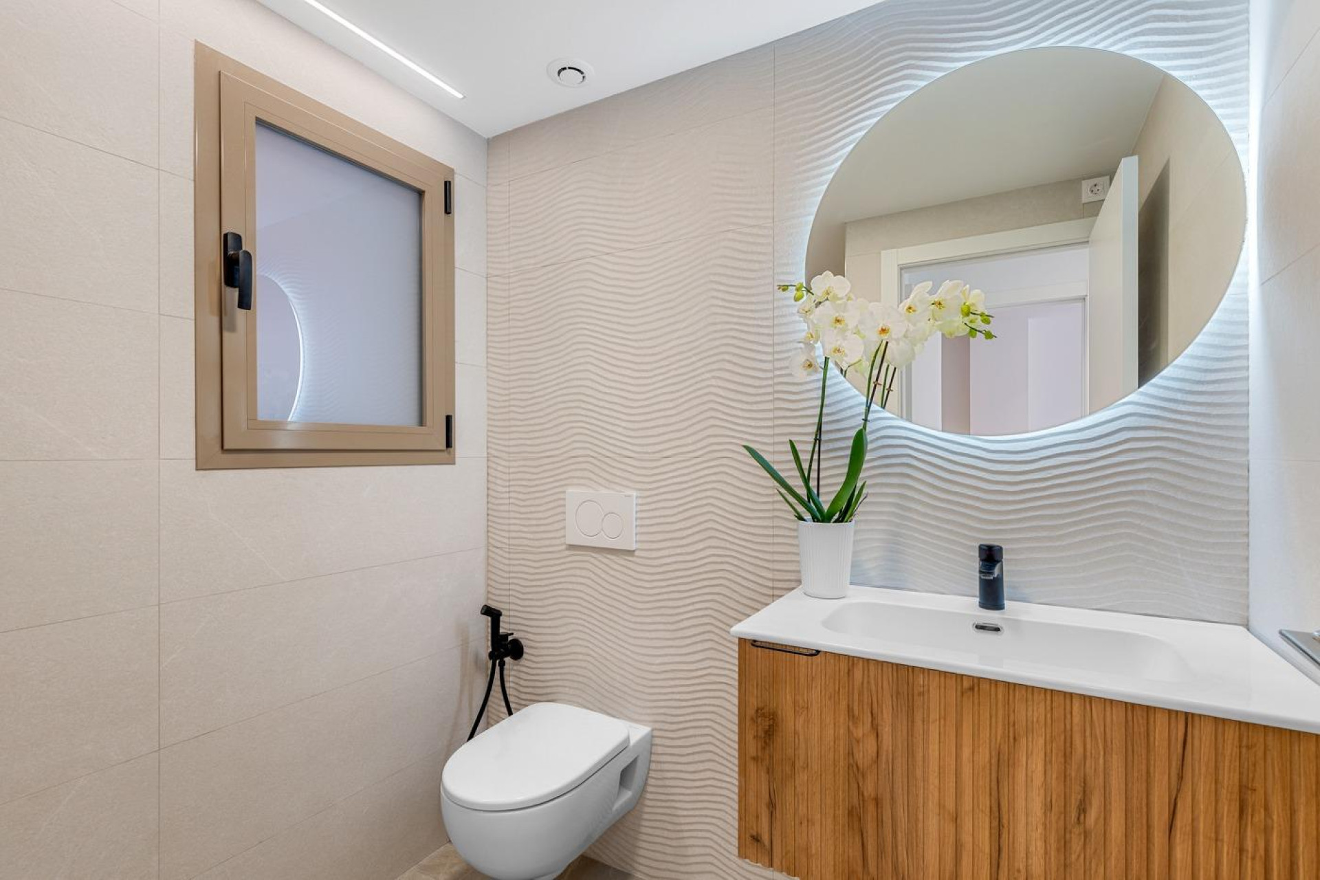 Alquiler a corto plazo - Apartment -
Jacarilla - pueblo