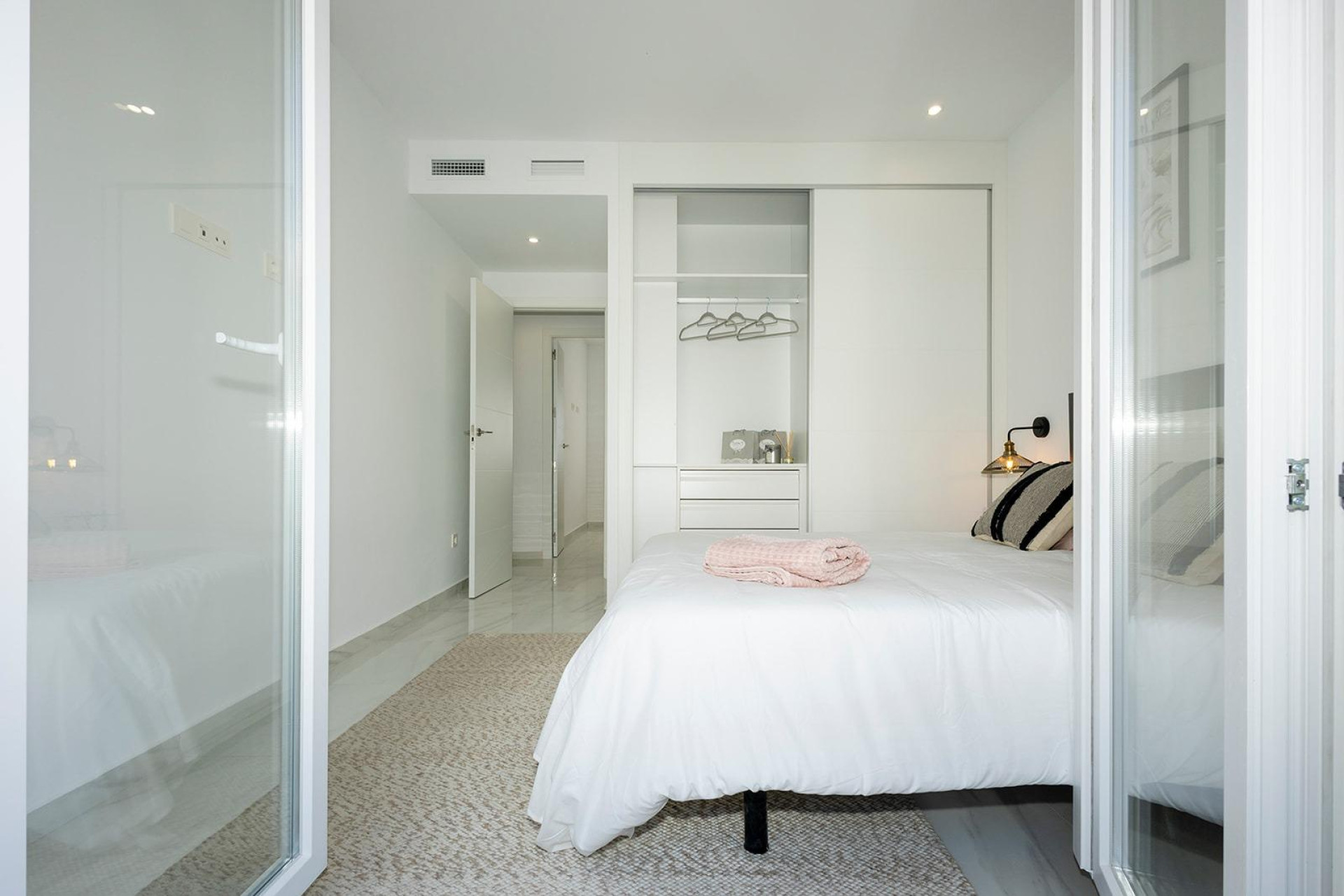 Alquiler a corto plazo - Apartment -
Jacarilla - pueblo