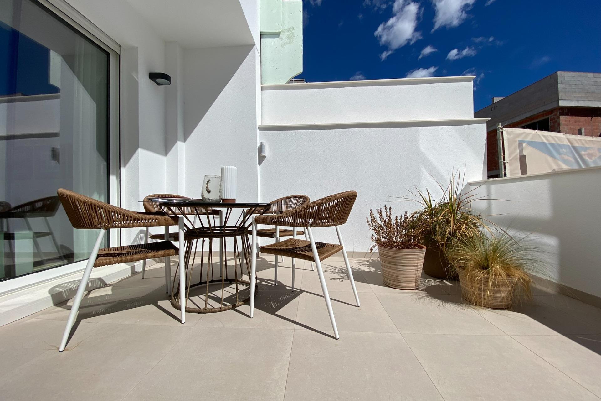 Alquiler a corto plazo - Bungalow -
Pilar de la Horadada - pueblo