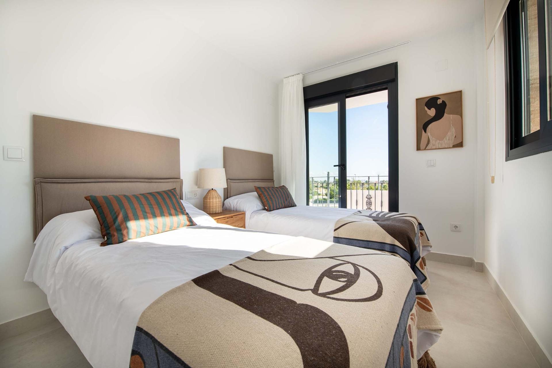 Alquiler a corto plazo - Town House -
Cox - San Fernando