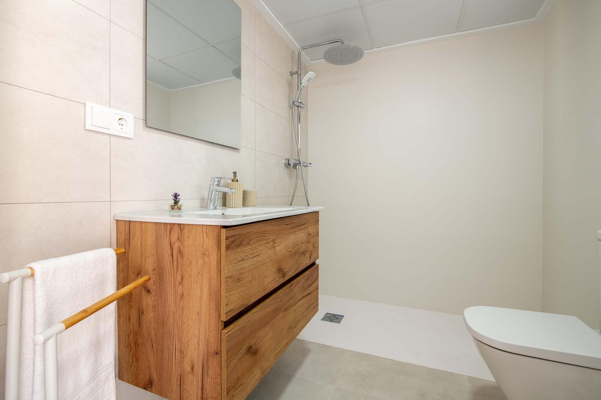 Alquiler a corto plazo - Town House -
Cox - San Fernando