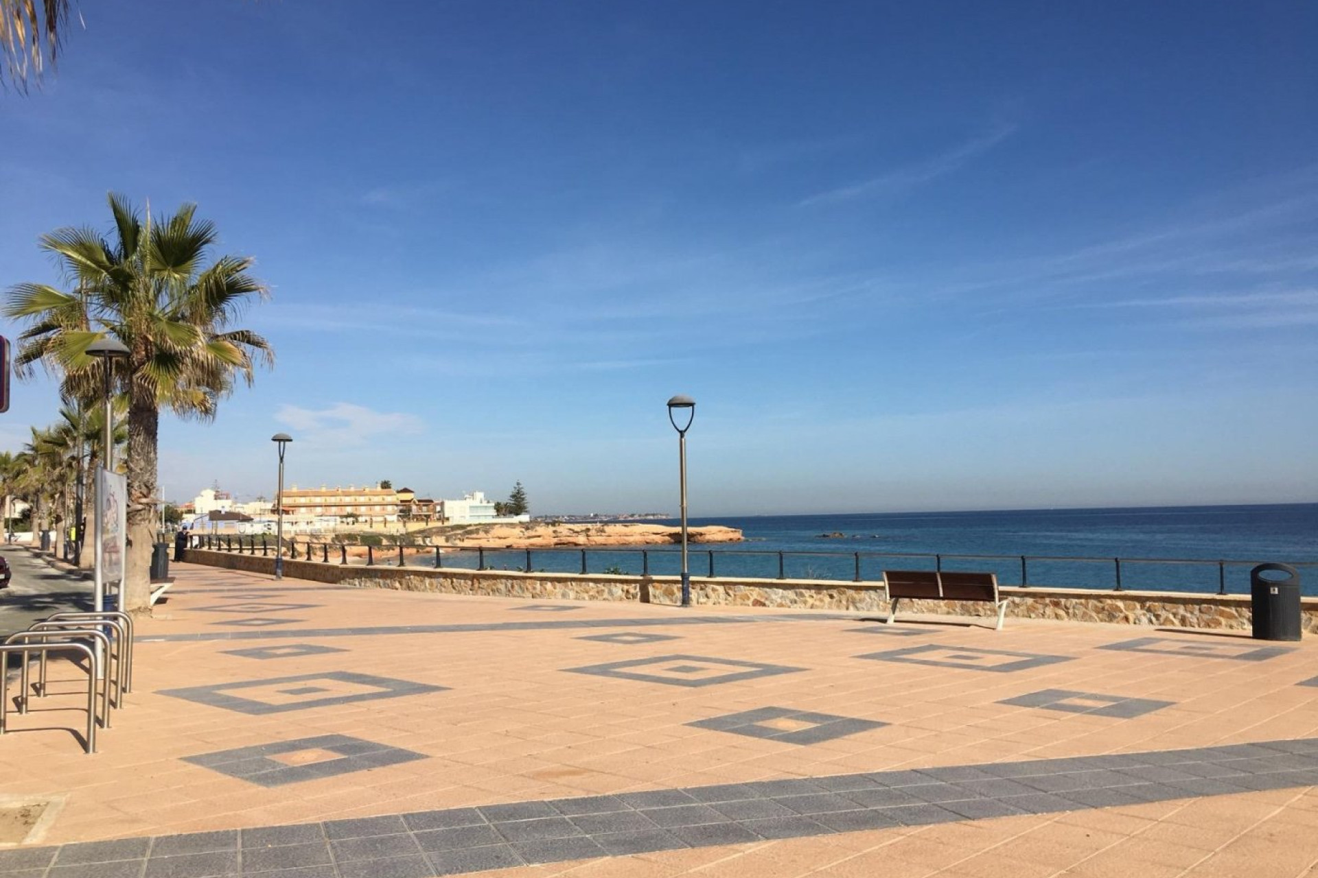 Alquiler a corto plazo - Villa -
Pilar de la Horadada - pueblo