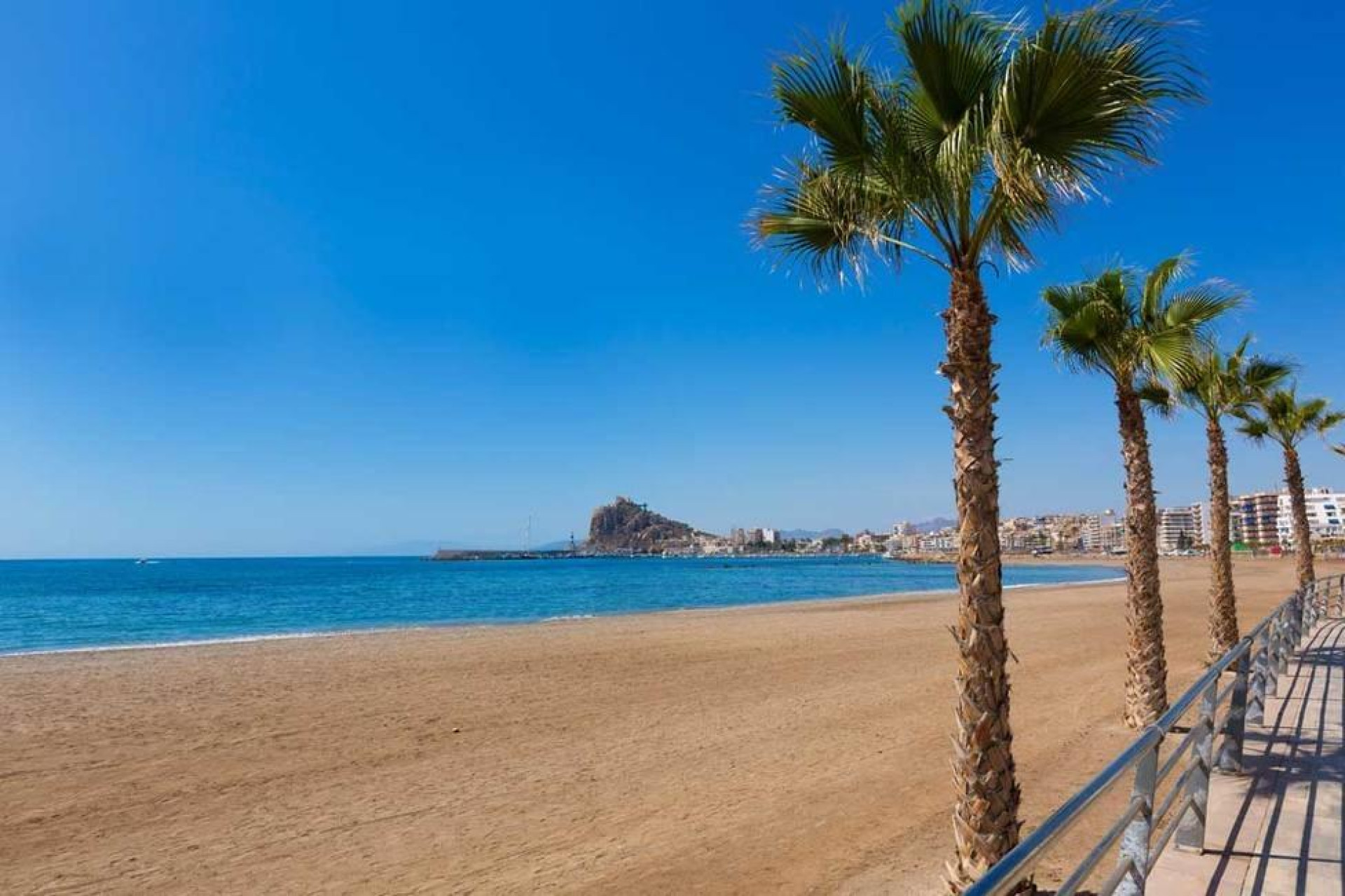Краткосрочная аренда - Пентхаус -
Aguilas - Playa del Hornillo