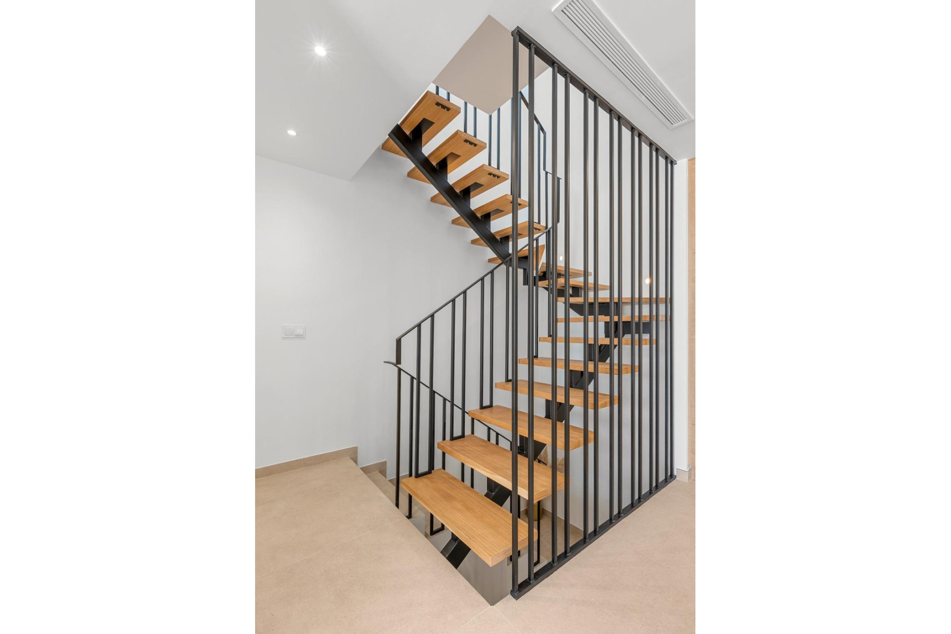 Краткосрочная аренда - Town House -
Dolores - Sector 3