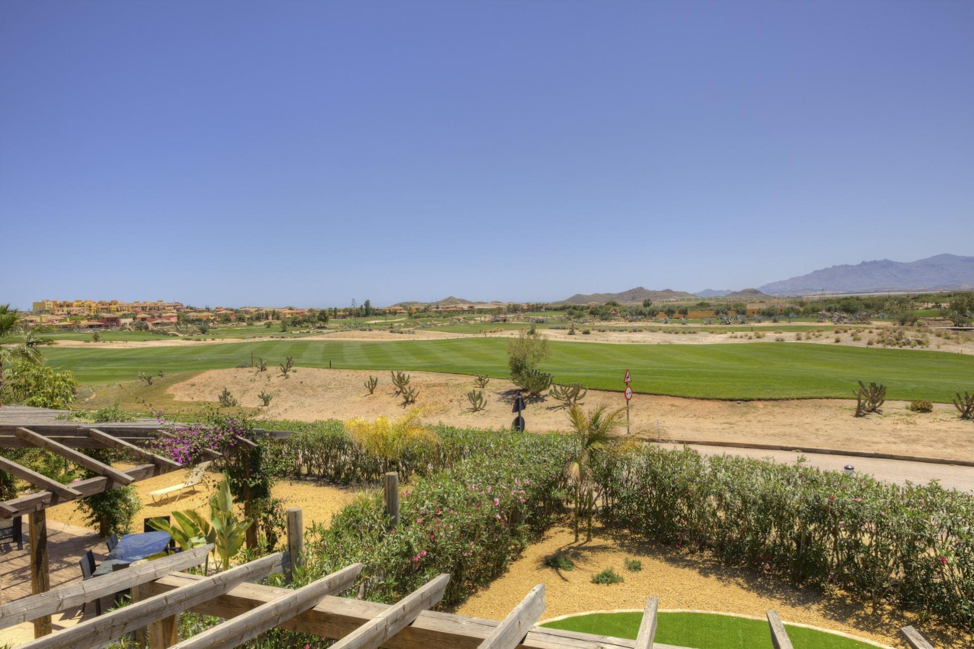 Краткосрочная аренда - Villa -
Cuevas Del Almanzora - Desert Springs Golf Club