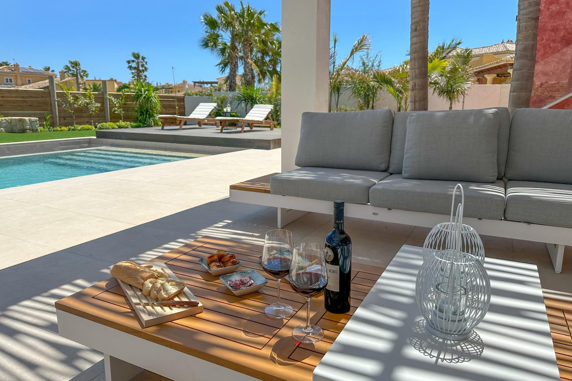 Краткосрочная аренда - Villa -
Cuevas Del Almanzora - Desert Springs Golf Club