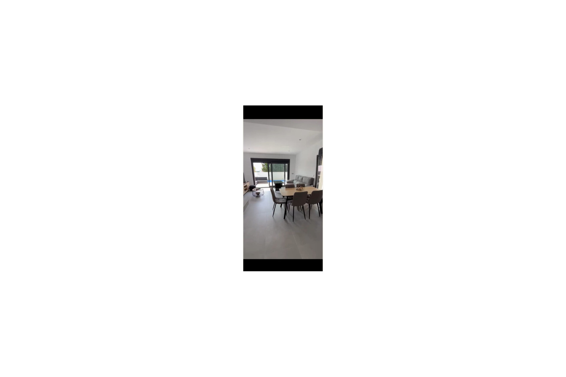 Новое здание - Adosados -
Daya Nueva - 03150