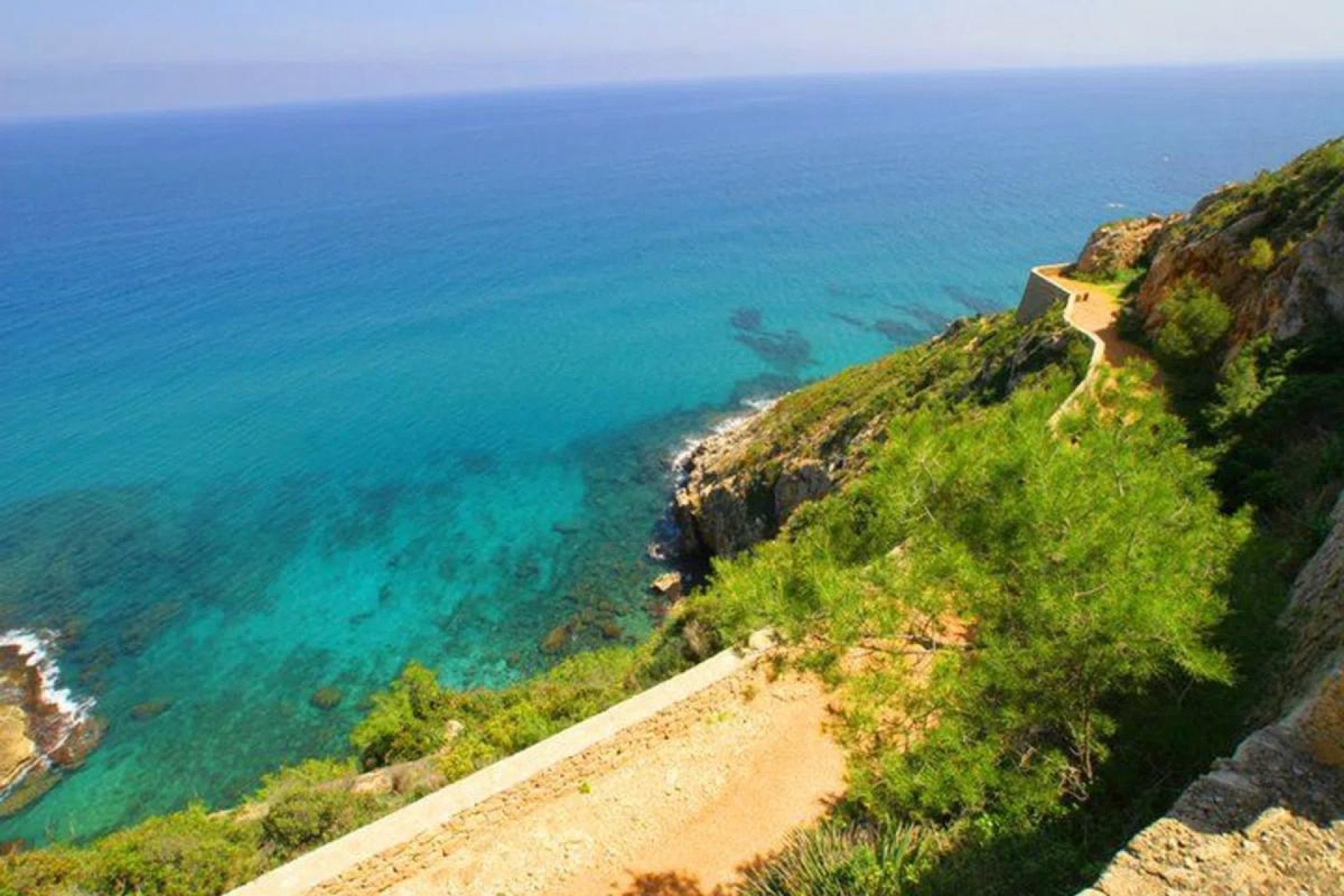 Новое здание - Adosados -
Denia - Calle Riu Vernissa, 31