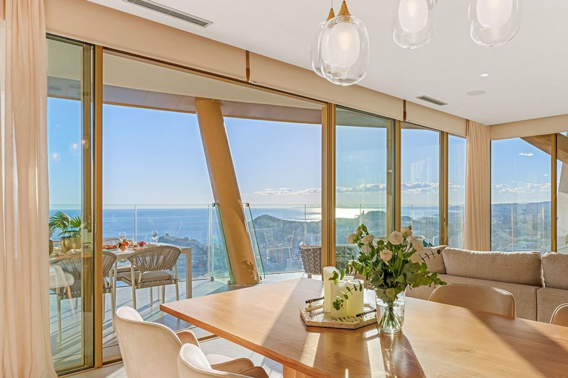 Новое здание - Apartamentos -
Benidorm