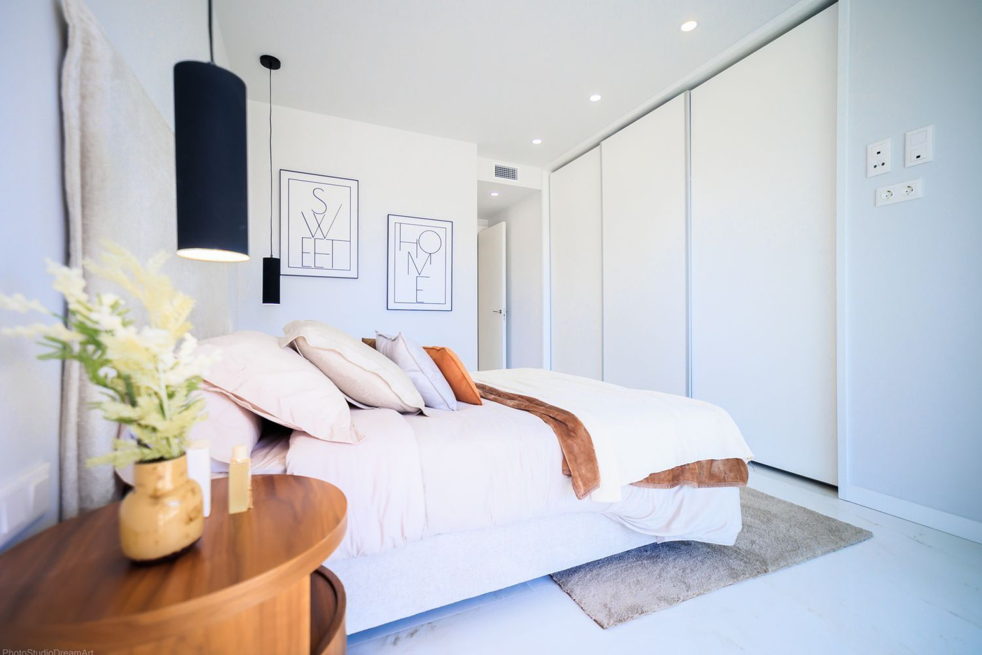 Новое здание - Apartamentos -
Benidorm