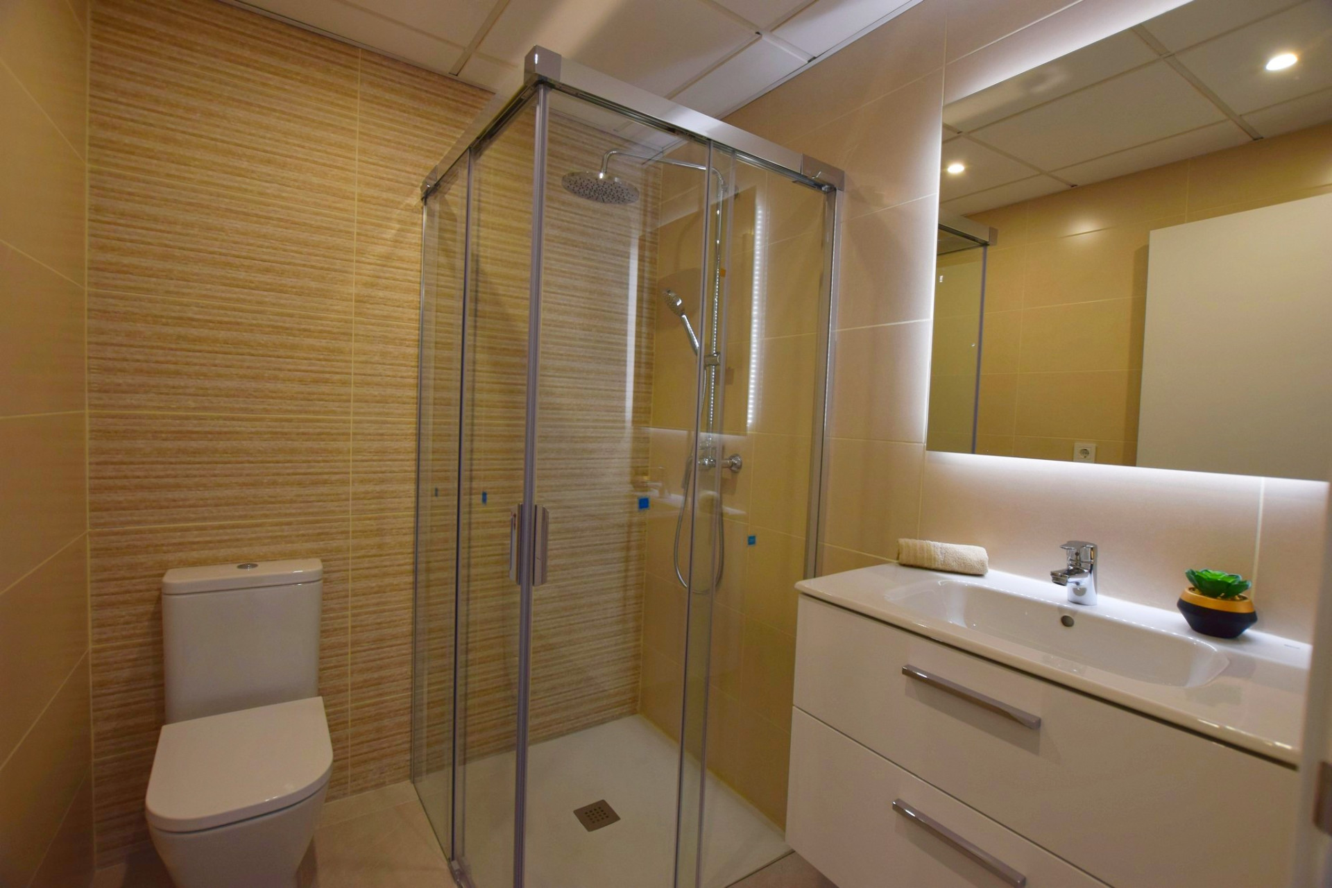 Новое здание - Apartamentos -
Torrevieja - 03188