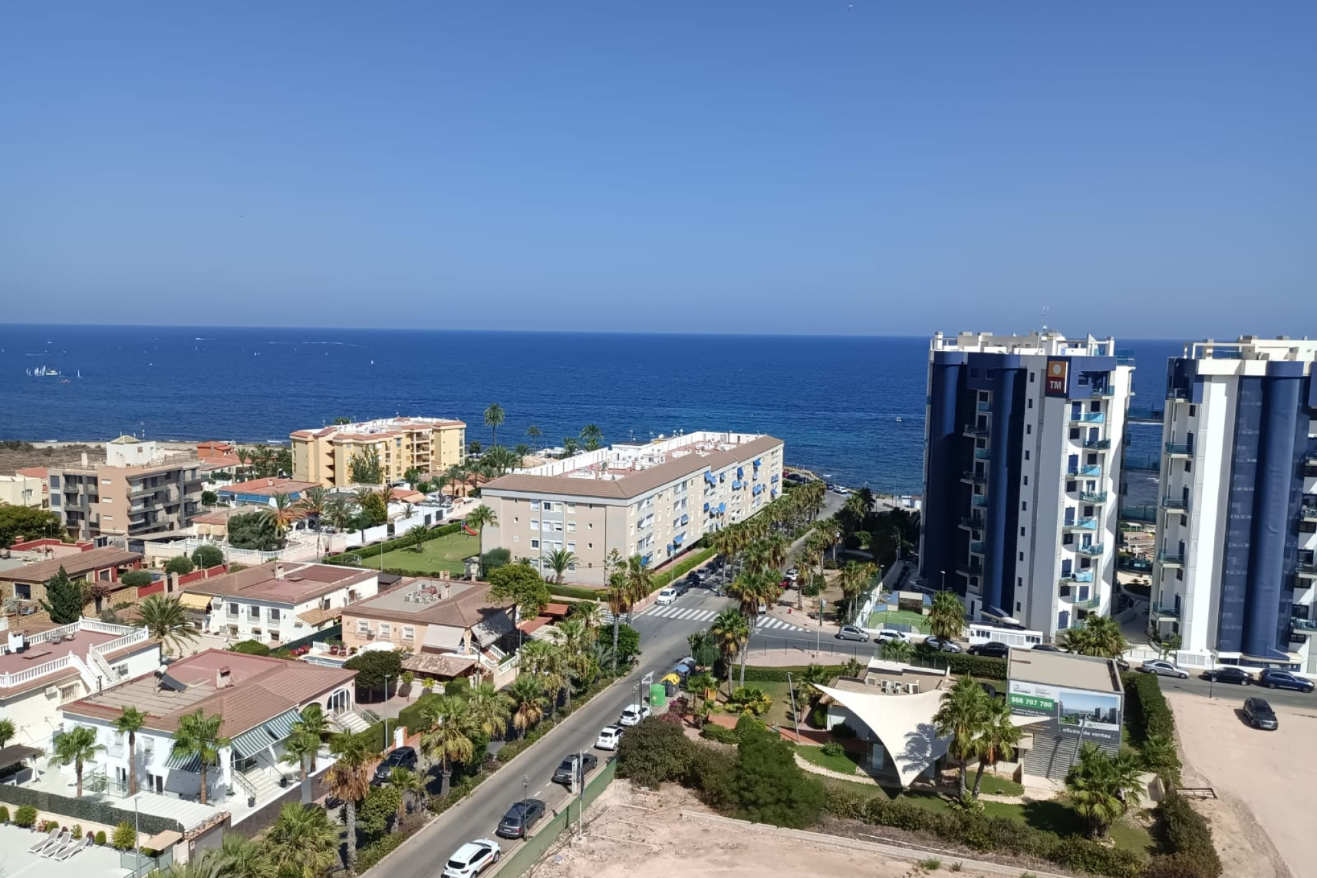 Новое здание - Áticos -
Torrevieja - 03189