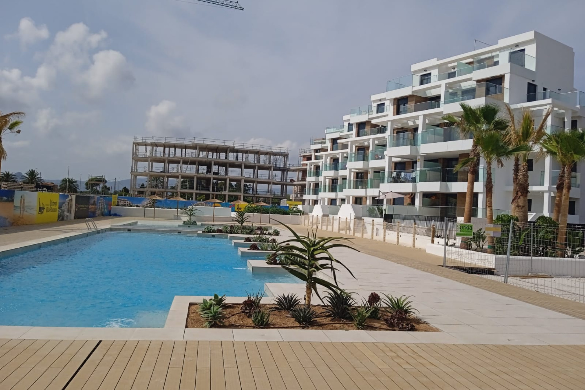 Новое здание - Bajos -
Denia - 03700, Llac Sanabria, 2