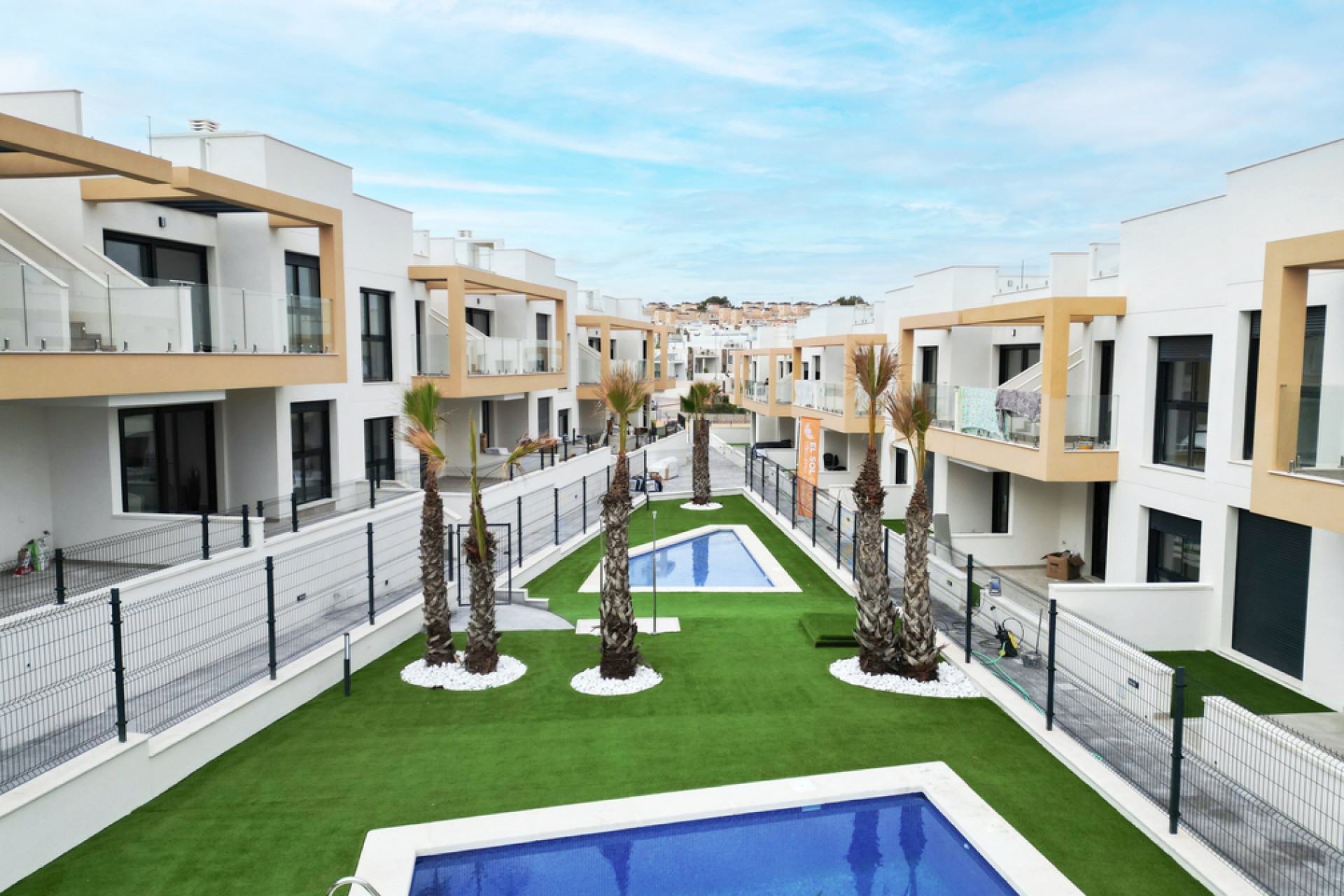 Новое здание - Bajos -
Orihuela - 03189