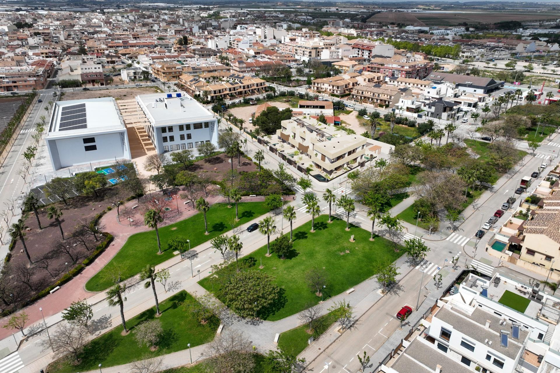 Новое здание - Бунгало -
Pilar de la Horadada - pueblo