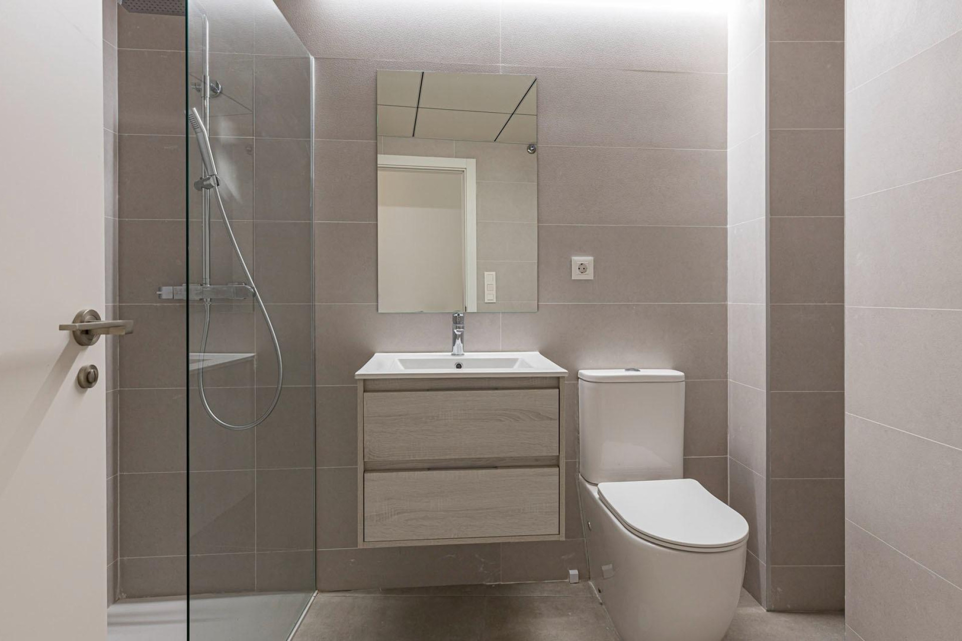 Новое здание - Пентхаус -
Murcia - Centro