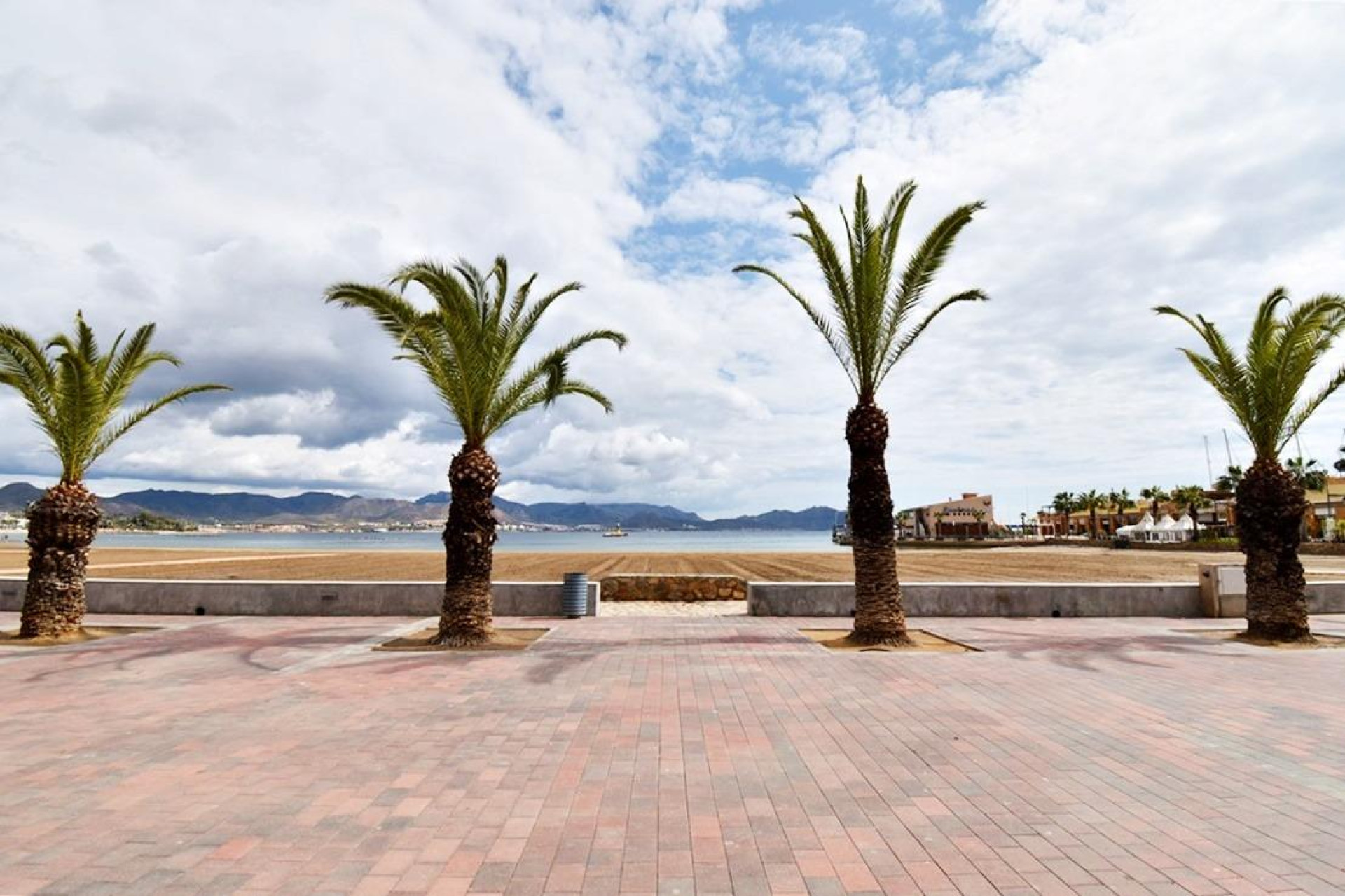 Новое здание - Пентхаус -
Puerto de Mazarron - Playa del Puerto