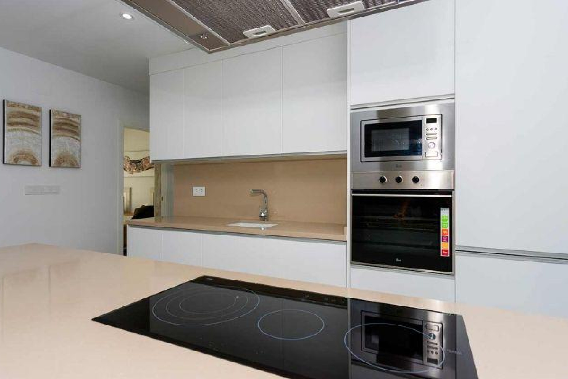 Новое здание - Quad House -
Daya Nueva - Centro