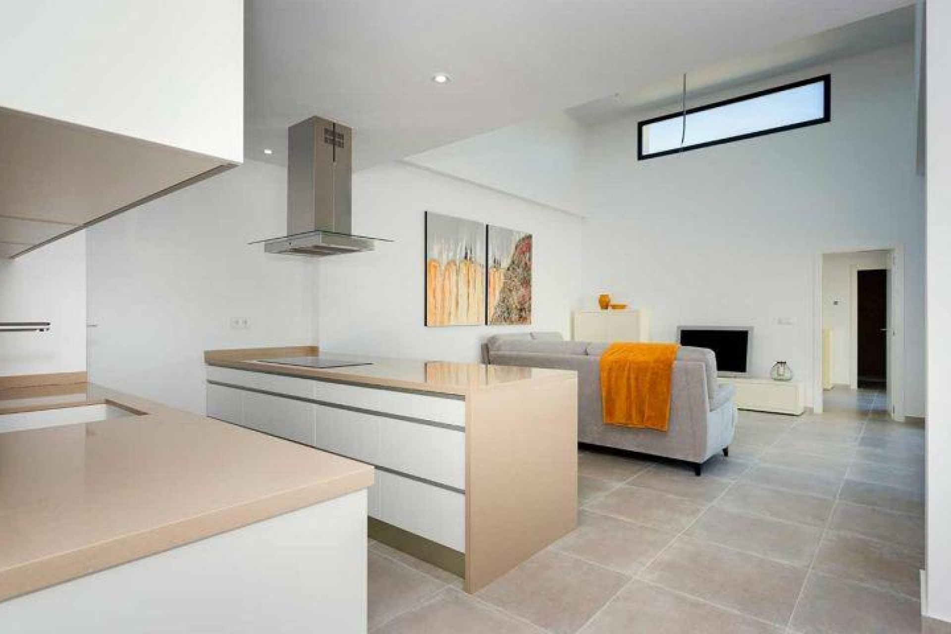 Новое здание - Quad House -
Daya Nueva - Centro