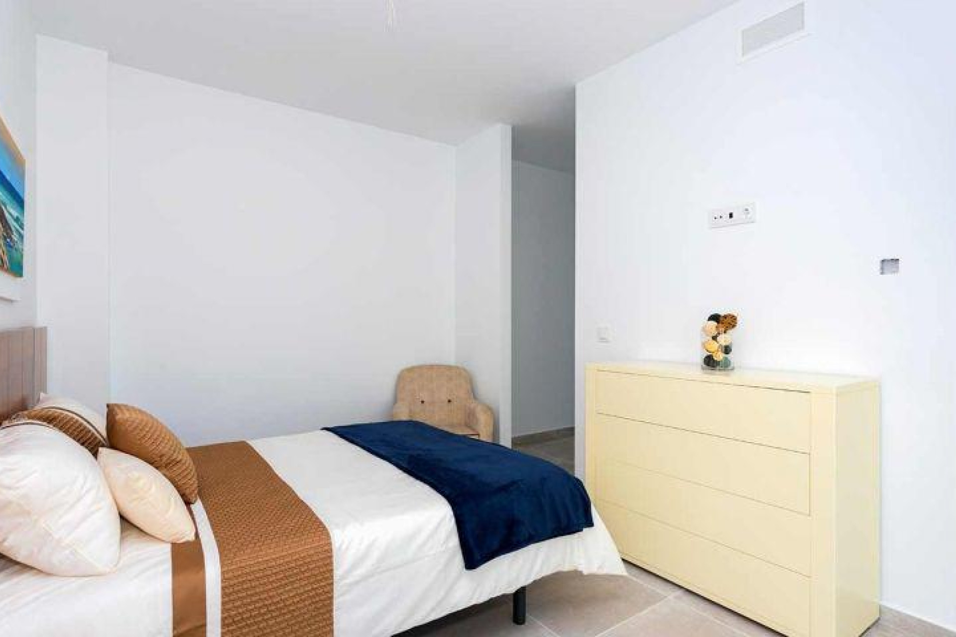 Новое здание - Quad House -
Daya Nueva - Centro