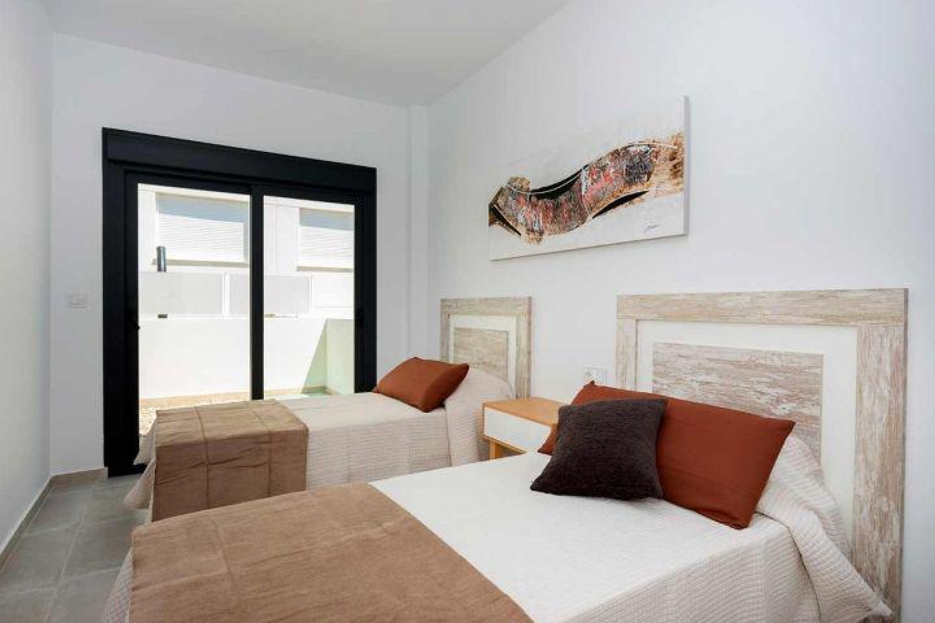 Новое здание - Quad House -
Daya Nueva - Centro