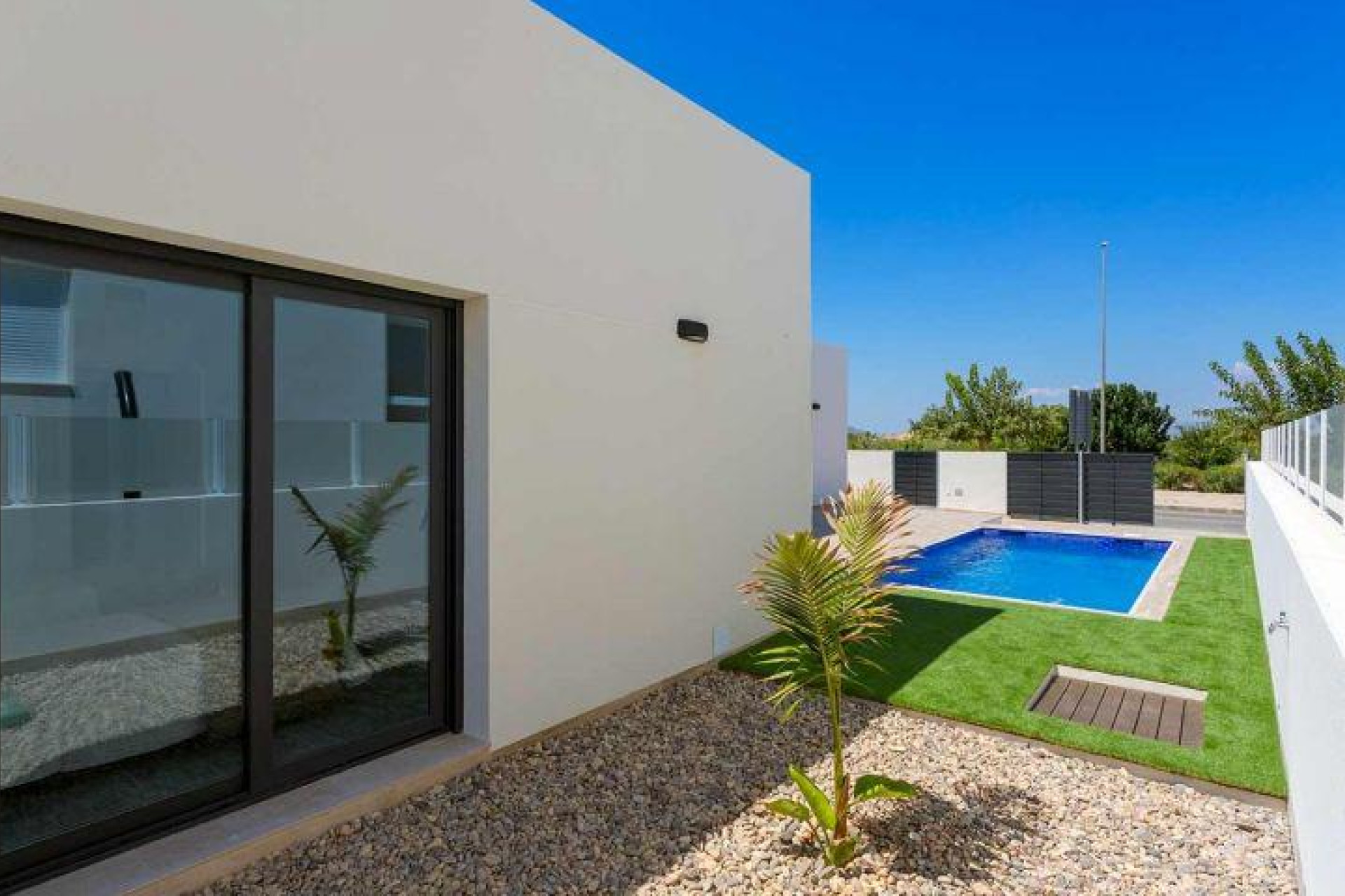 Новое здание - Quad House -
Daya Nueva - Centro