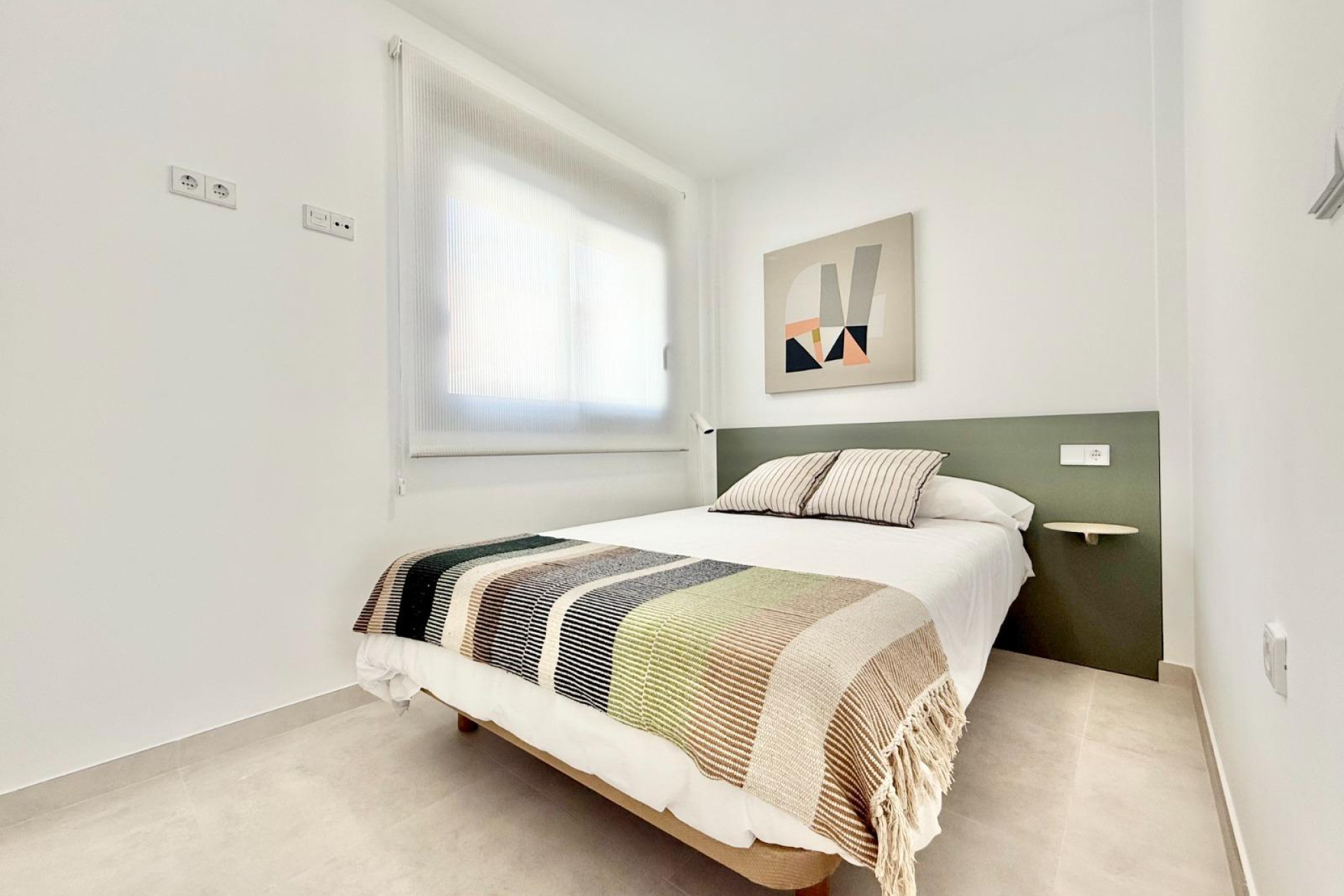 Новое здание - Town House -
Cox - San Fernando