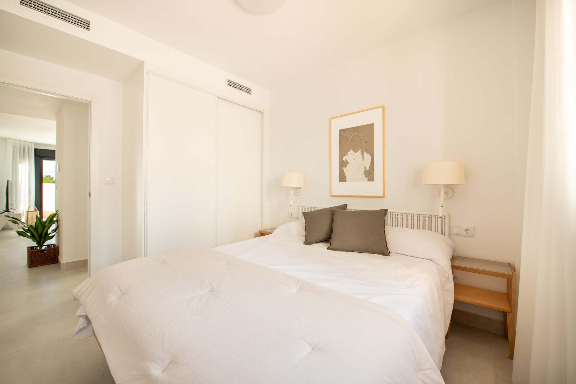 Новое здание - Town House -
Cox - San Fernando