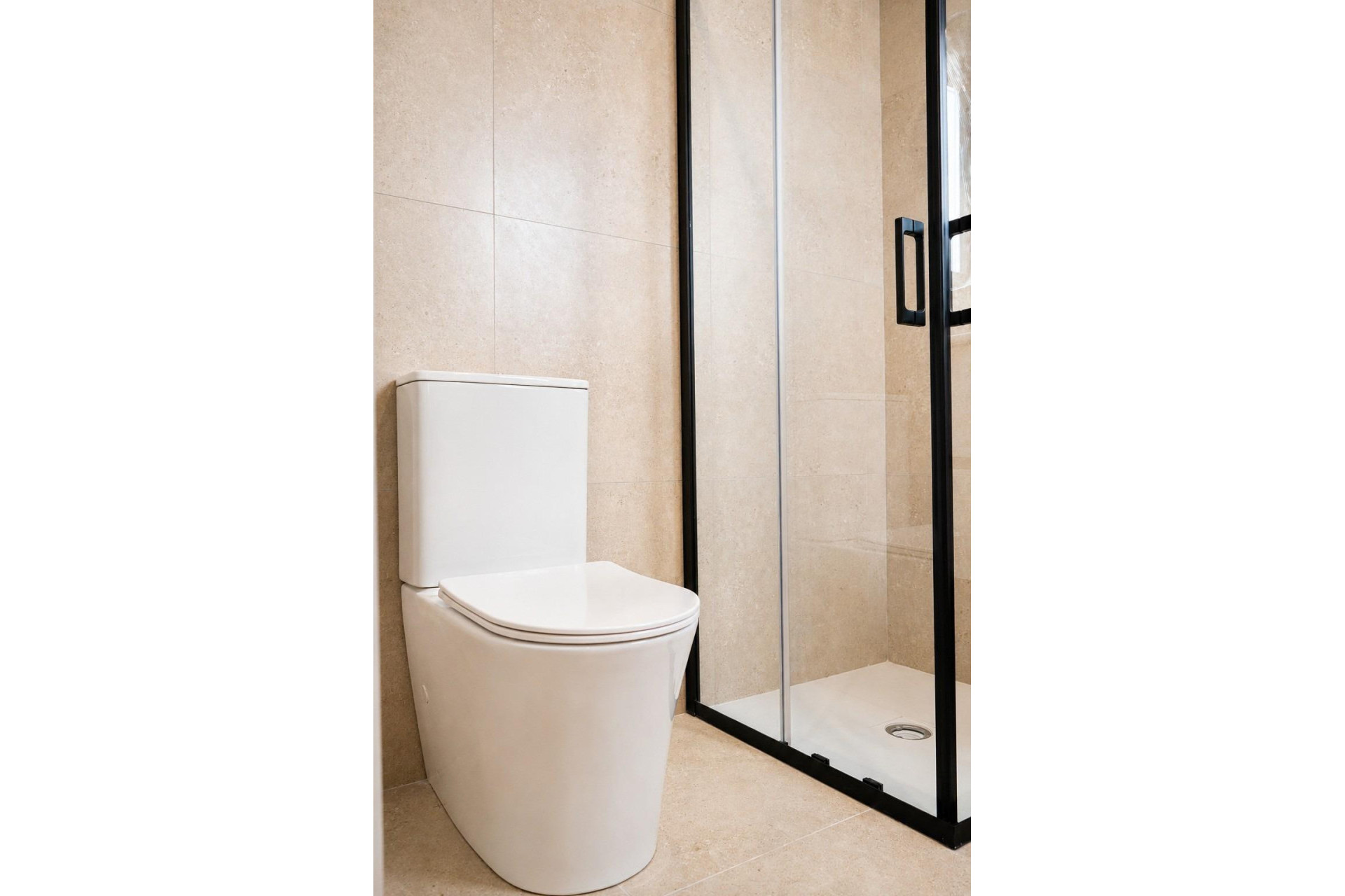 Новое здание - Town House -
Dolores - Sector 2