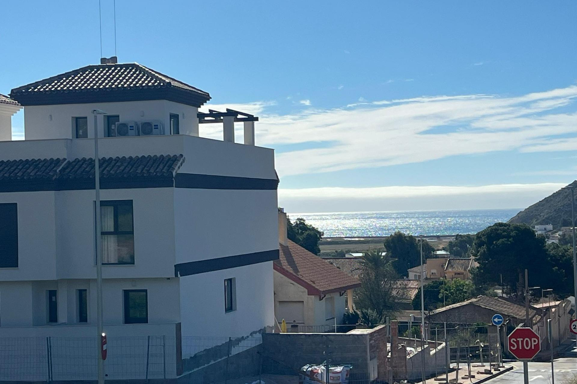 Новое здание - Town House -
La Union - centro