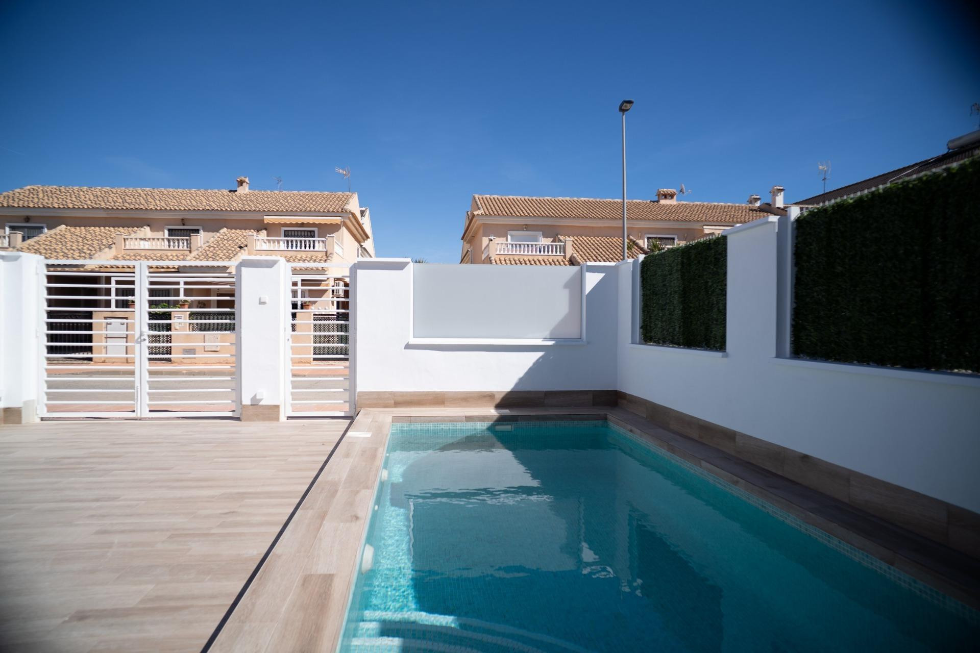 Новое здание - Town House -
San Javier - Parque del doce