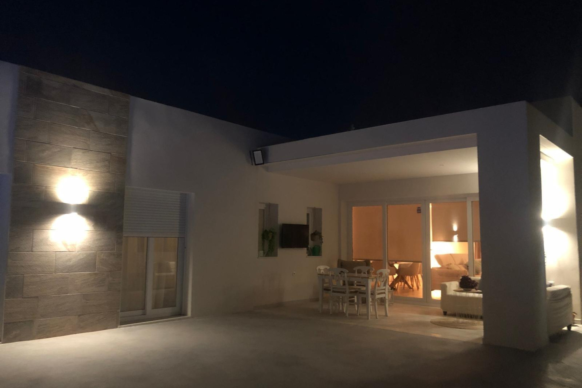Новое здание - Villa -
Aspe - urbanizaciones