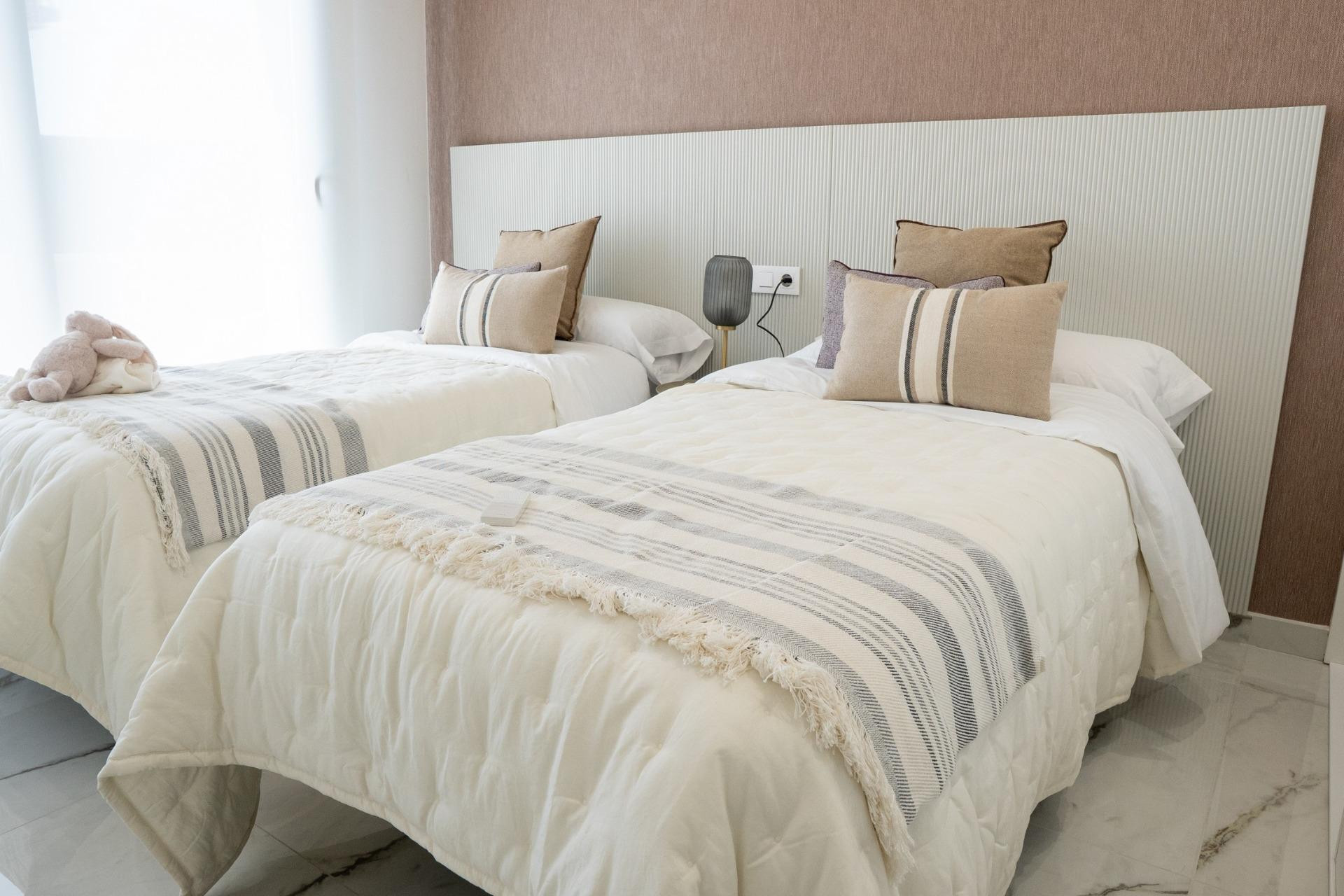 Новое здание - Villa -
Ciudad Quesada - Lo Marabú