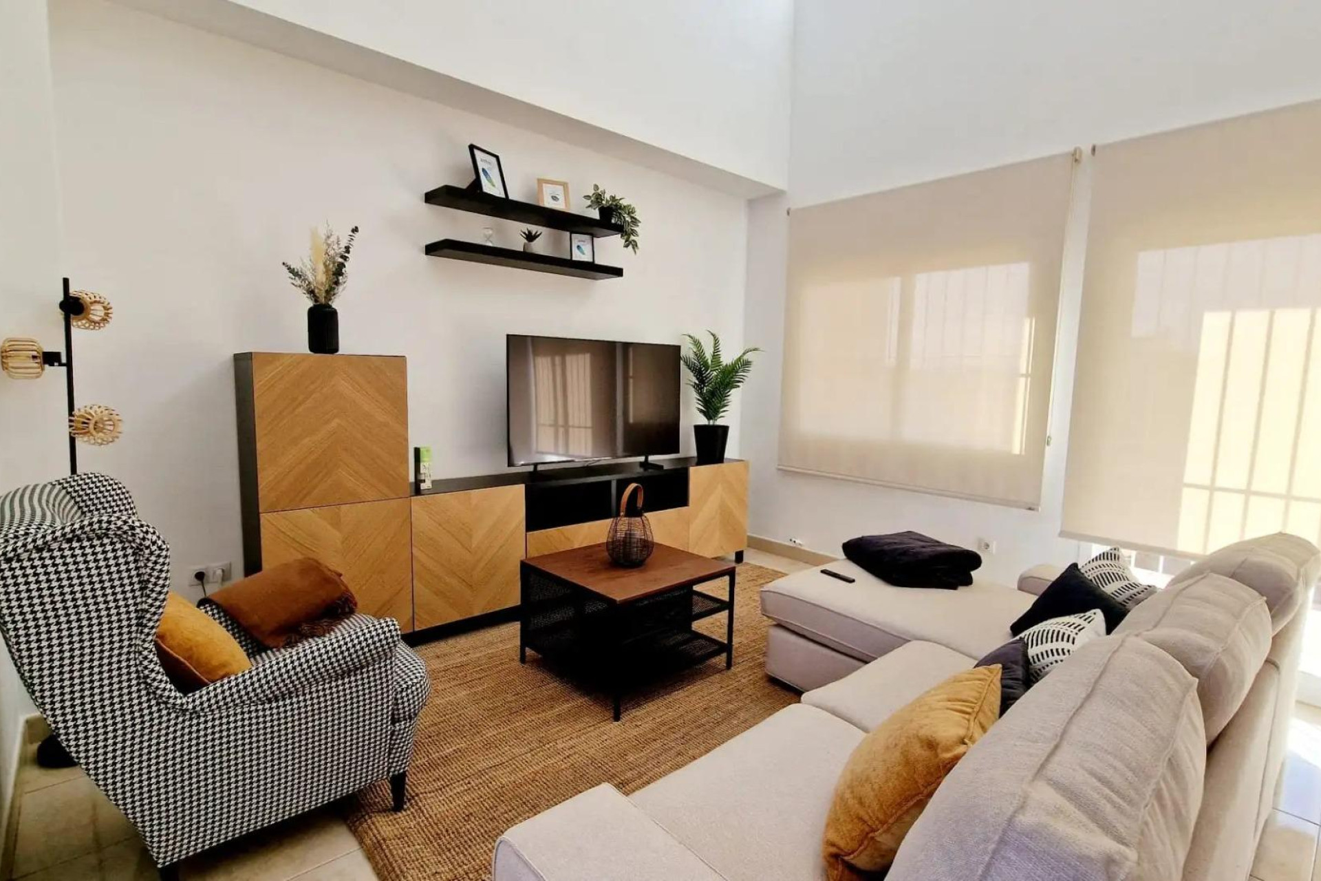 Новое здание - Villa -
Lorca - Purias