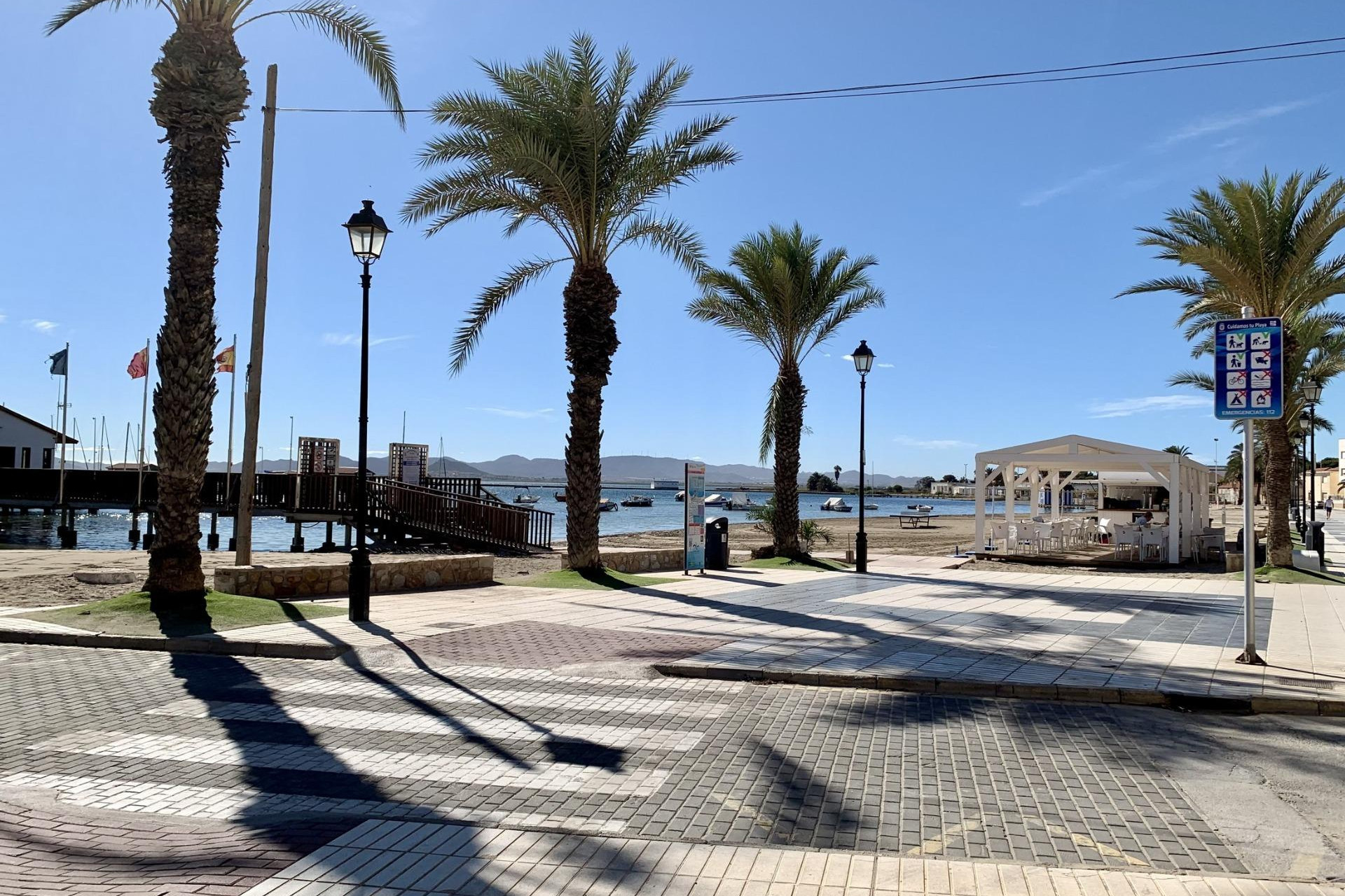 Новое здание - Villa -
Los Alcazares - Playa la Atascadera