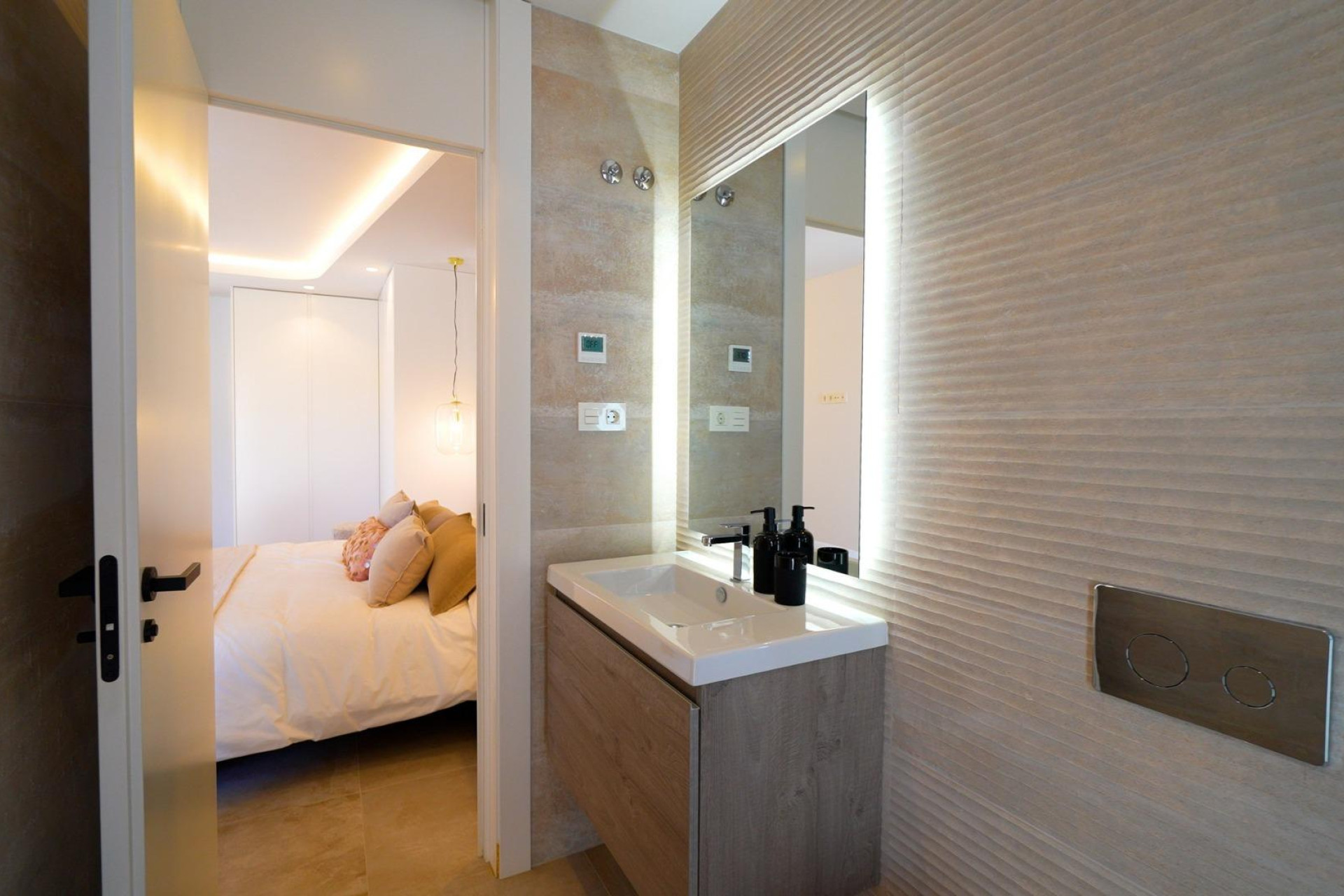 Новое здание - Villa -
Orihuela Costa - Los Altos