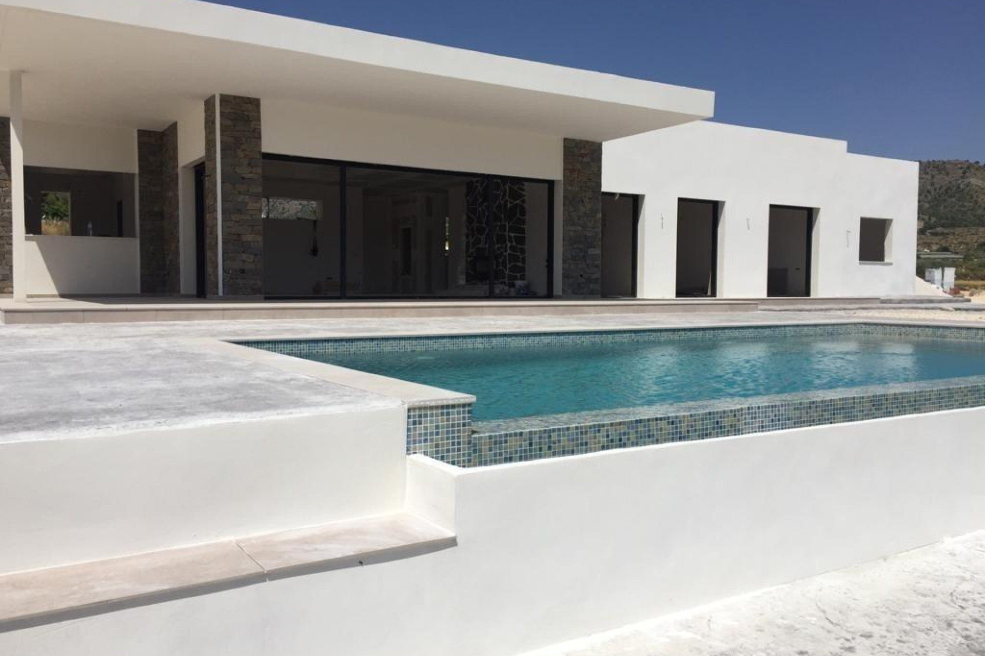 Новое здание - Villa -
Pinoso - Casas Pastor