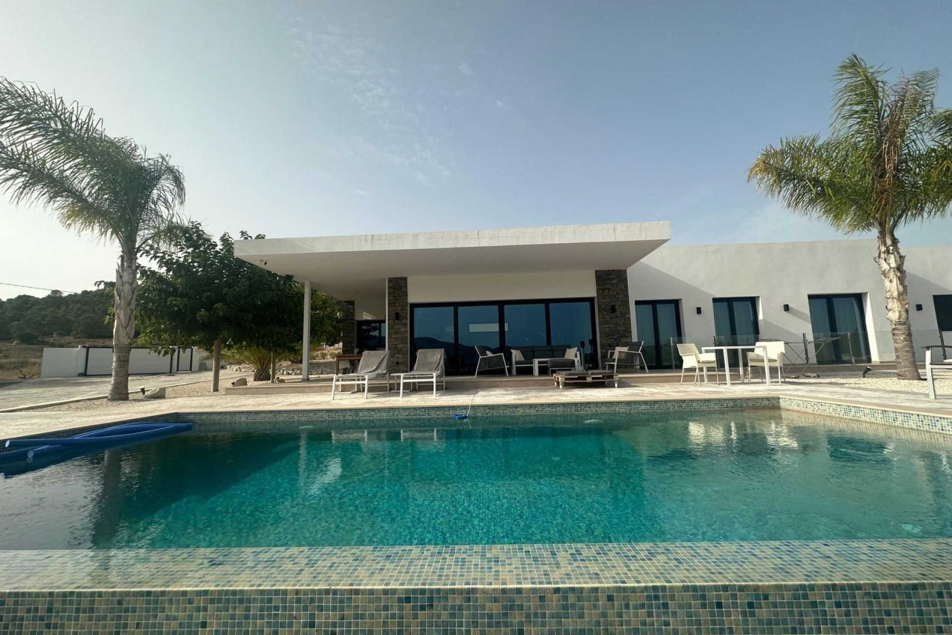Новое здание - Villa -
Pinoso - Casas Pastor