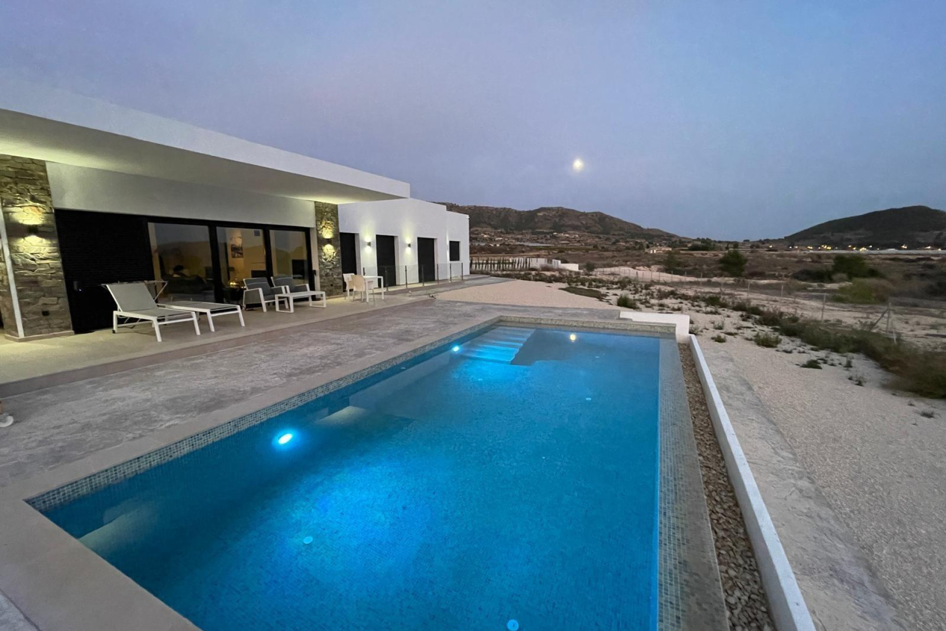 Новое здание - Villa -
Pinoso - Casas Pastor