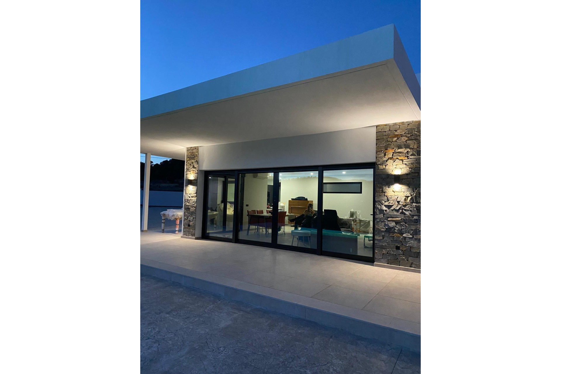 Новое здание - Villa -
Pinoso - Casas Pastor