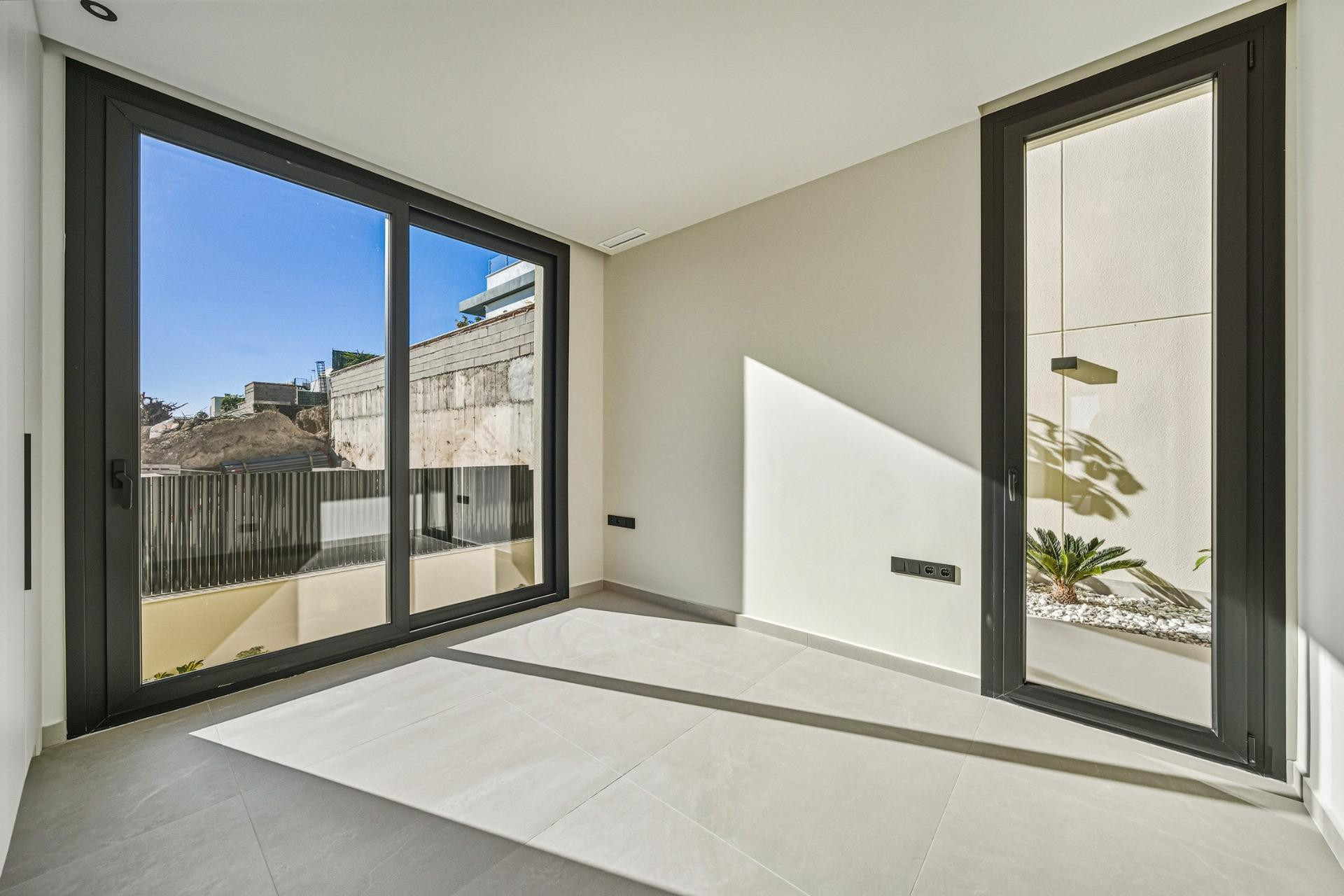 Новое здание - Villa -
Polop - La Alberca