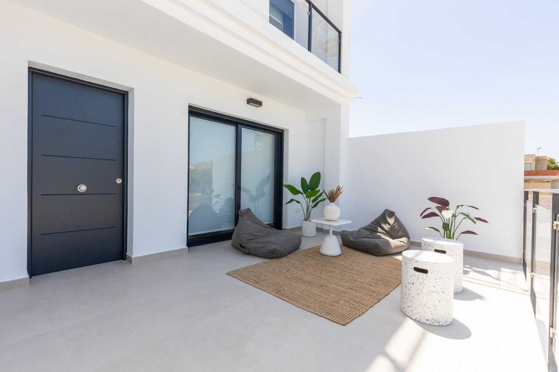 Новое здание - Villa -
Rafal - pueblo