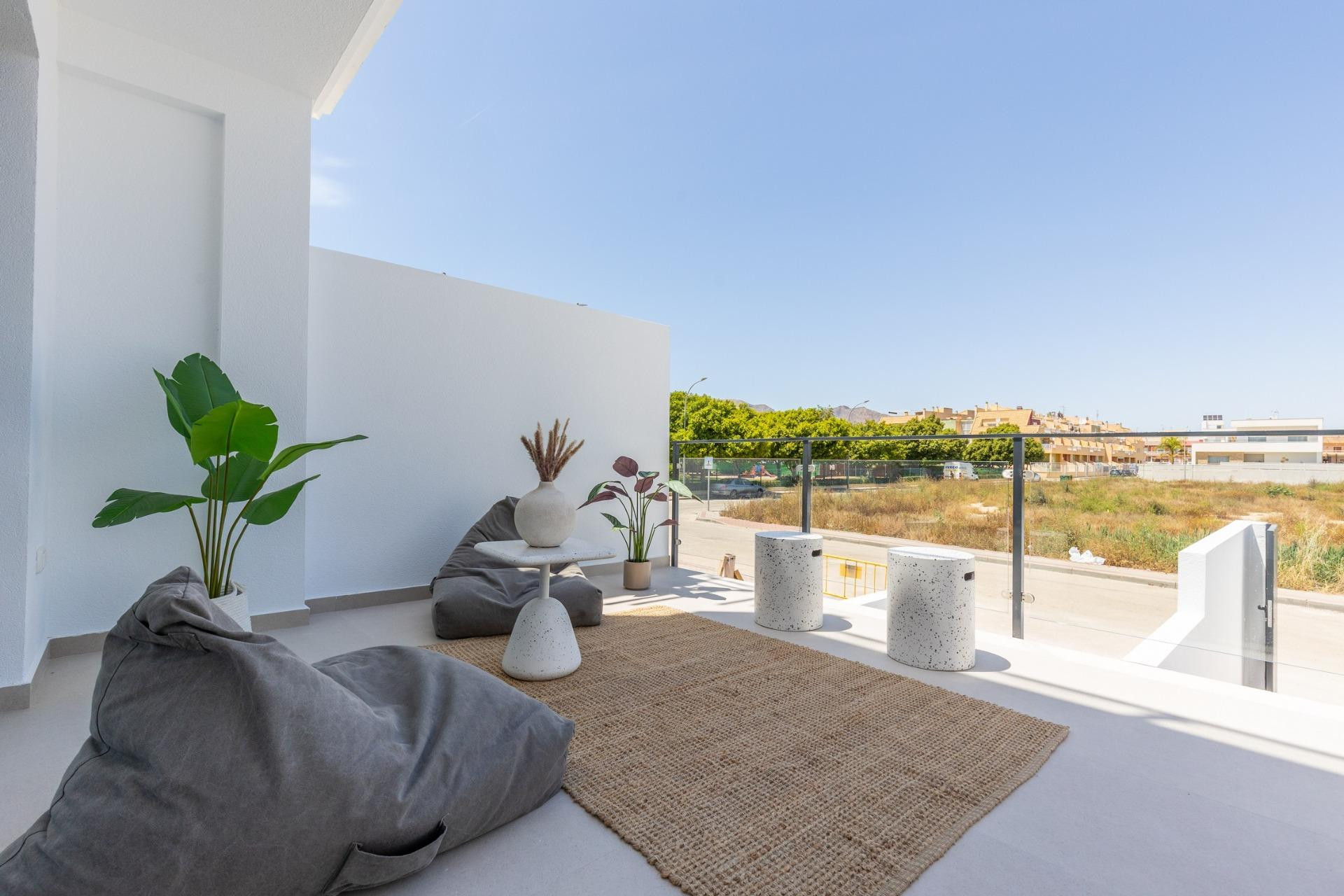 Новое здание - Villa -
Rafal - pueblo
