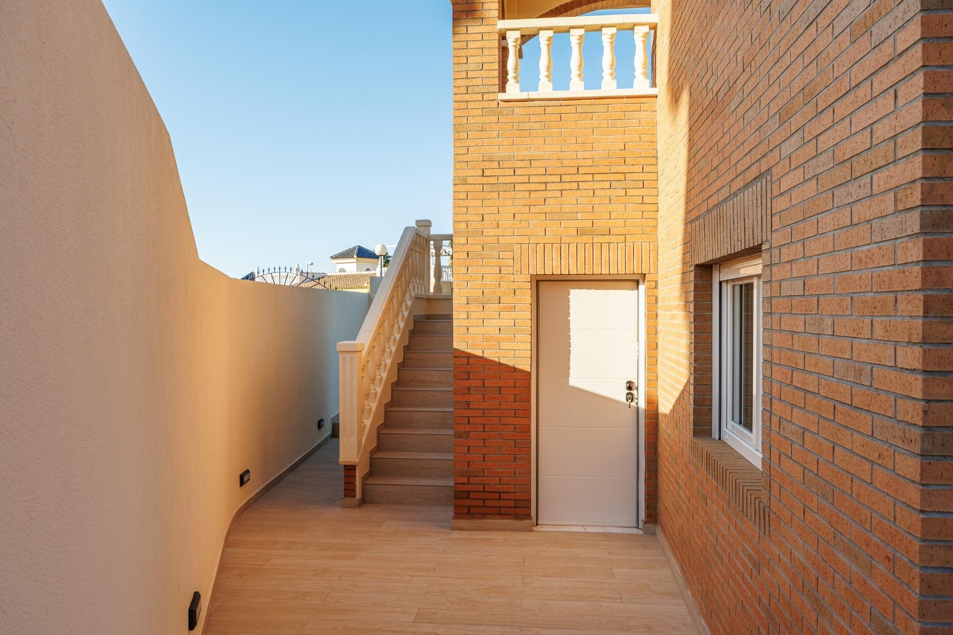 Новое здание - Villa -
Rojales - Ciudad Quesada