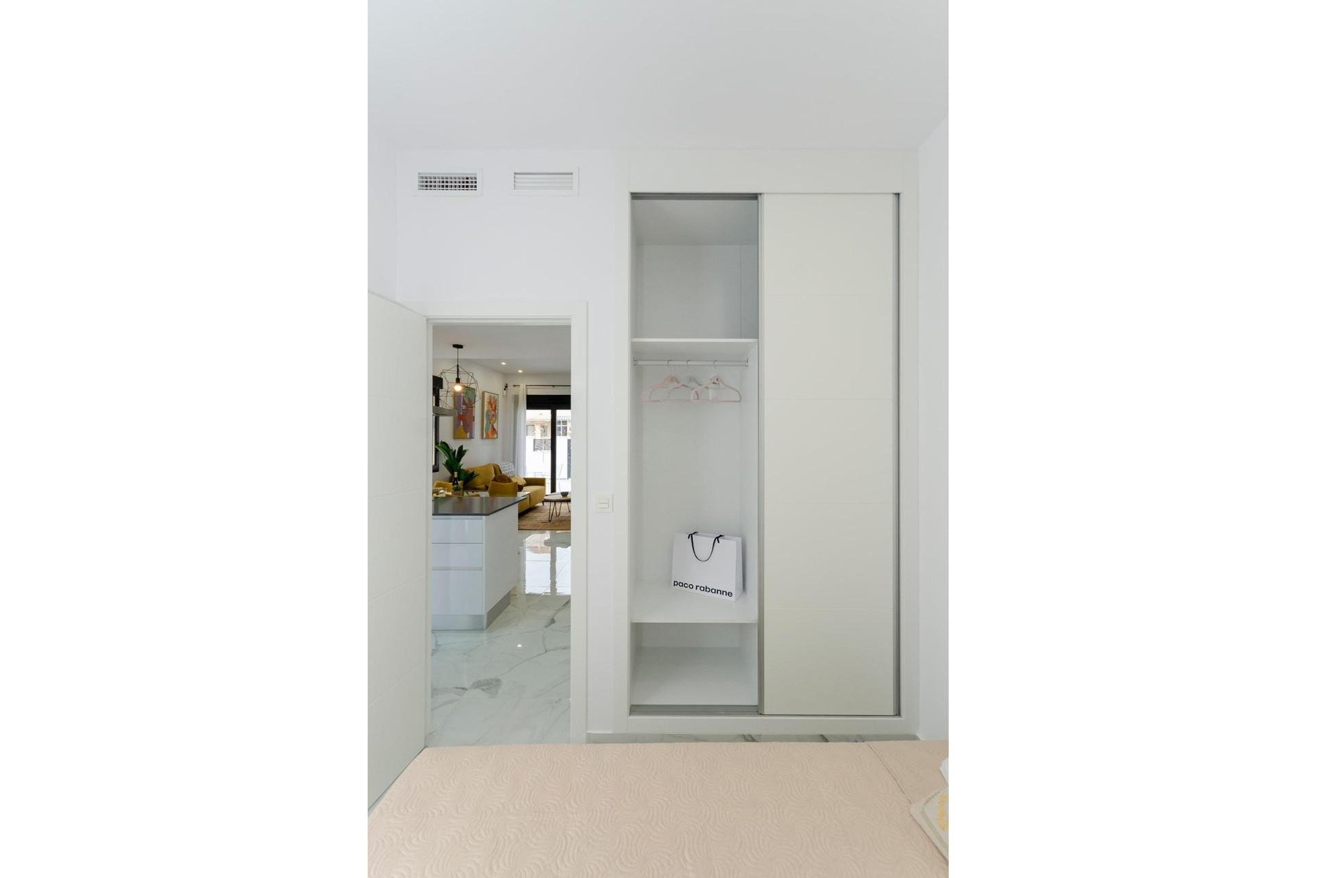 Новое здание - Villa -
Torrevieja - Torretas