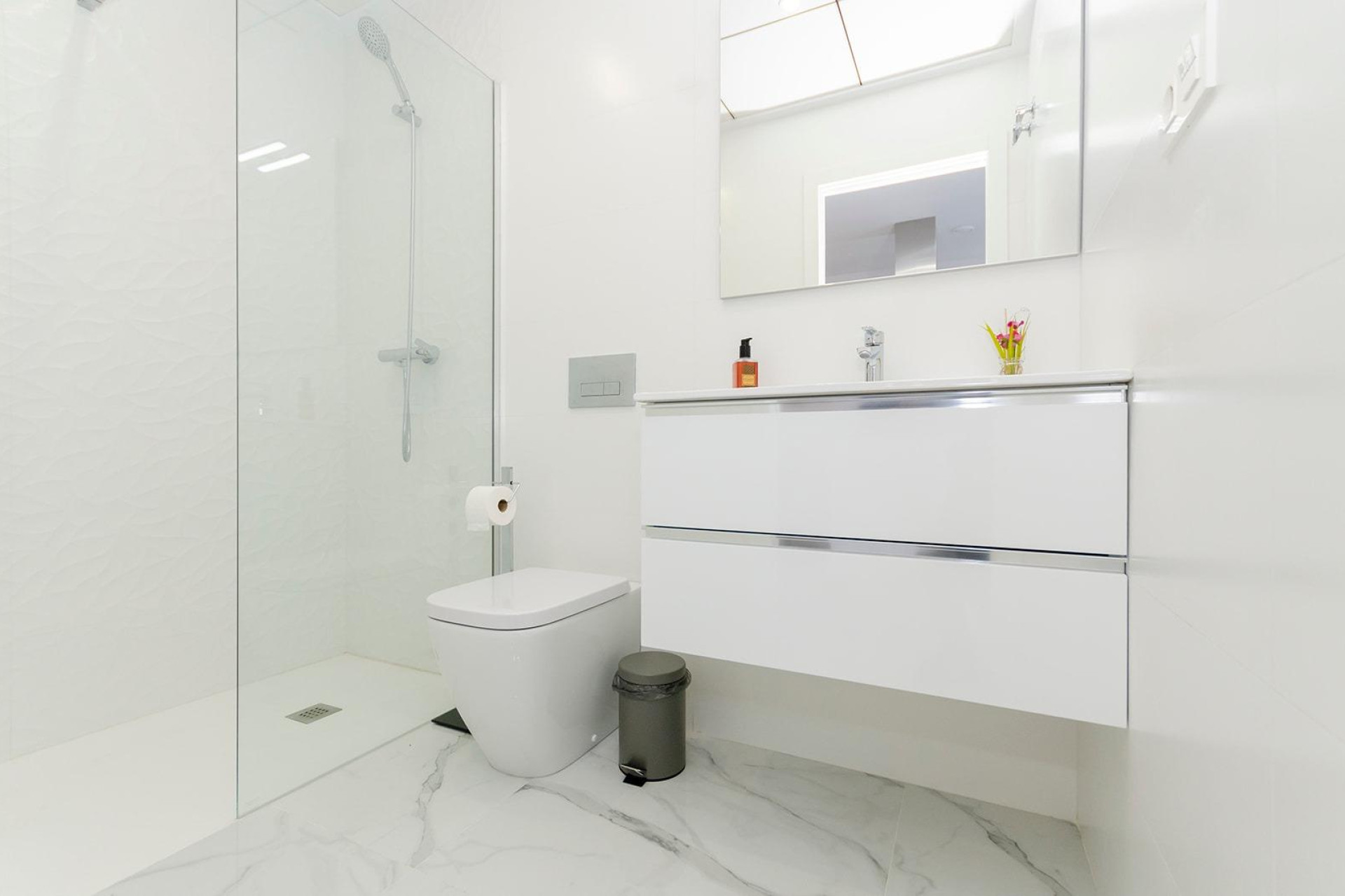 Новое здание - Villa -
Torrevieja - Torretas