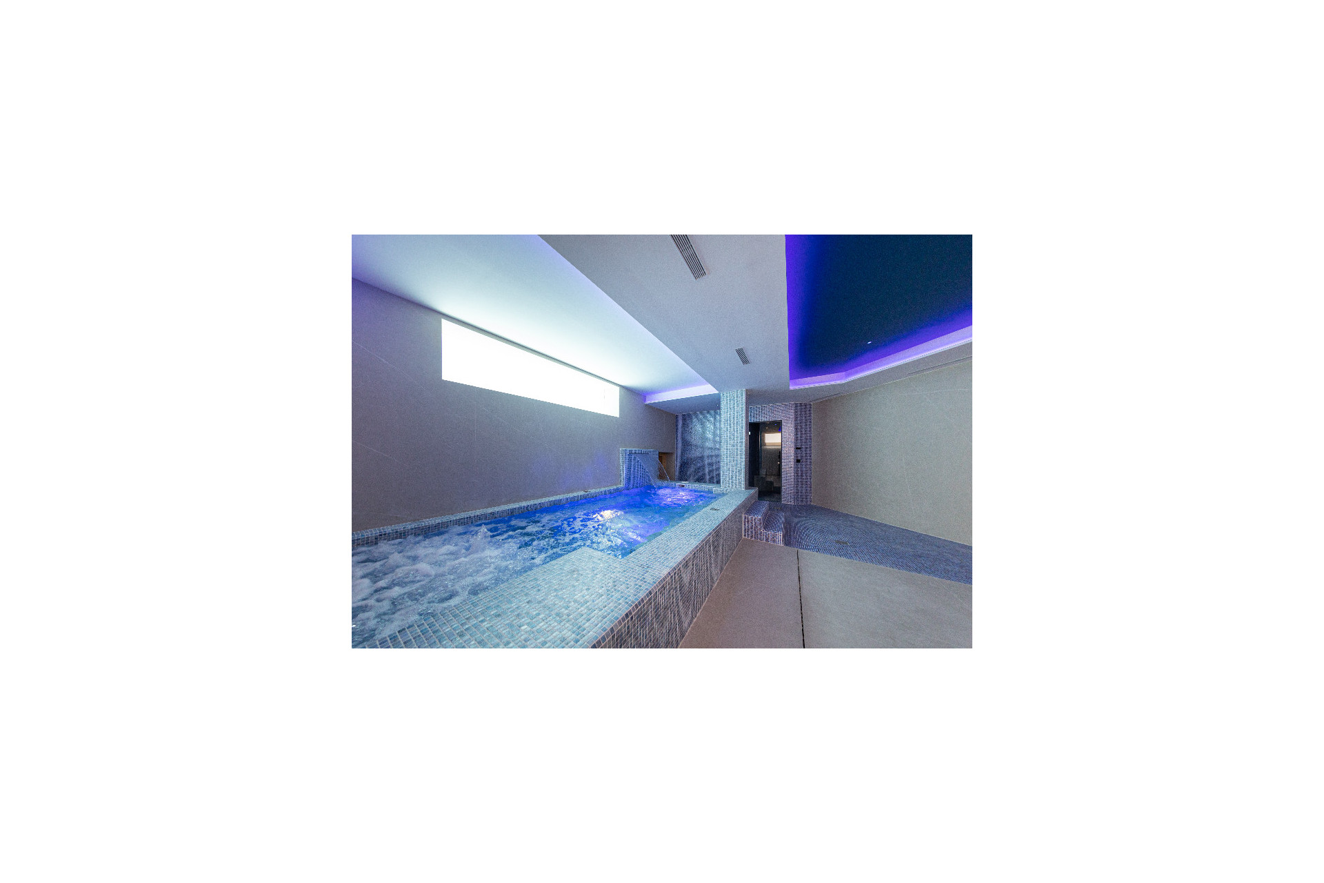Новое здание - Villas -
Benidorm - 03502