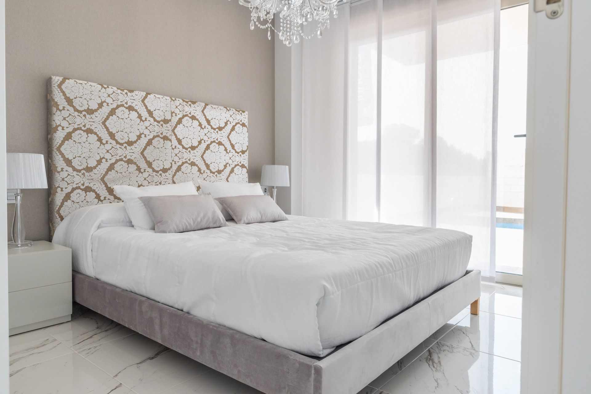 Новое здание - Villas -
Orihuela - 03189