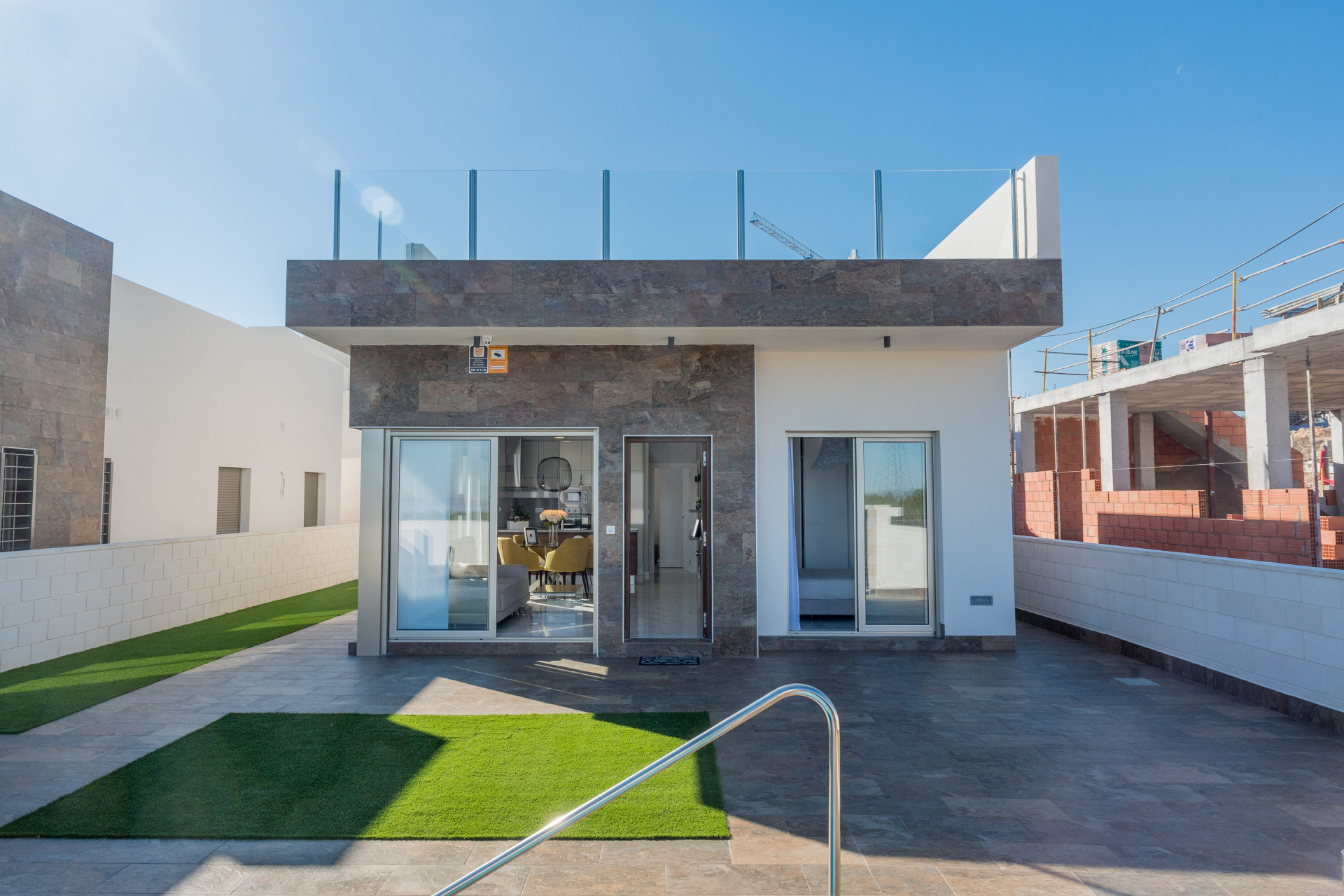 Новое здание - Villas -
Orihuela - 03189