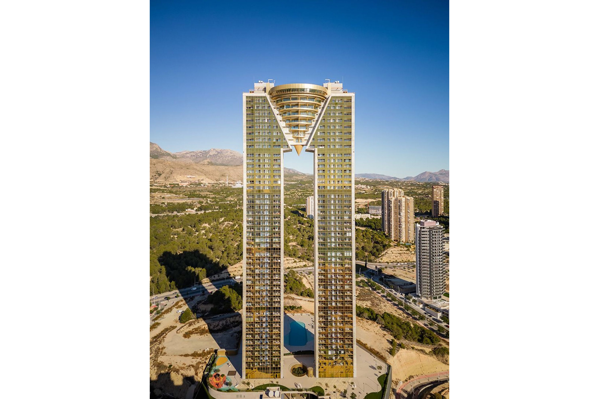 Obra nueva - Apartamentos -
Benidorm
